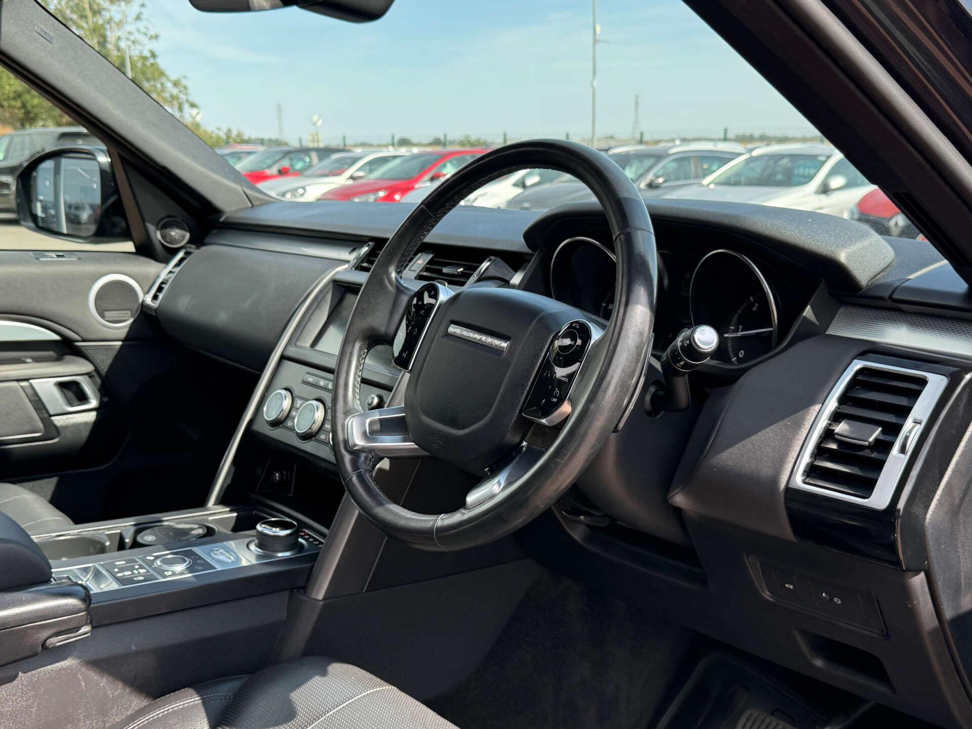 Land Rover Discovery view 42