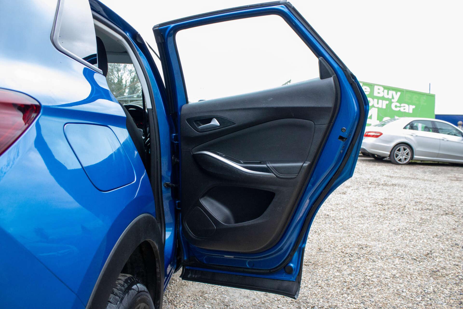 Vauxhall Grandland X view 40