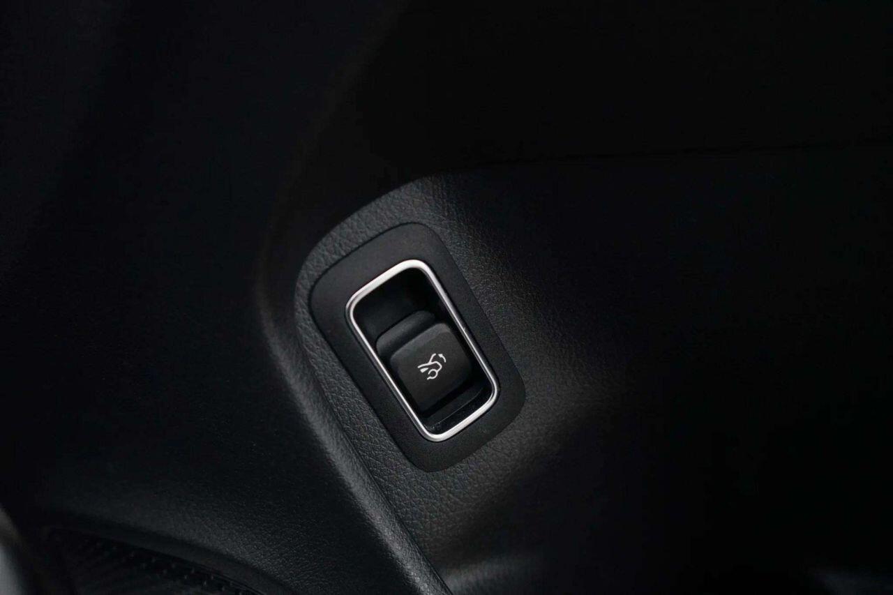 Mercedes-Benz Cla view 54