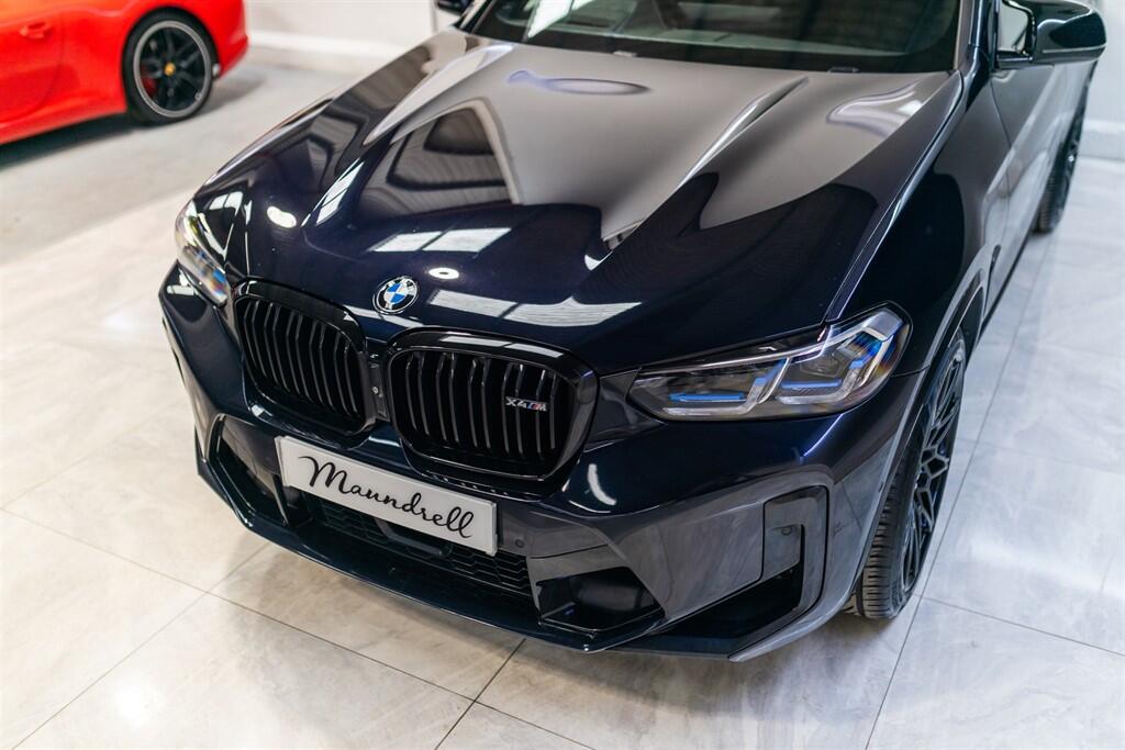 BMW X4 M view 15