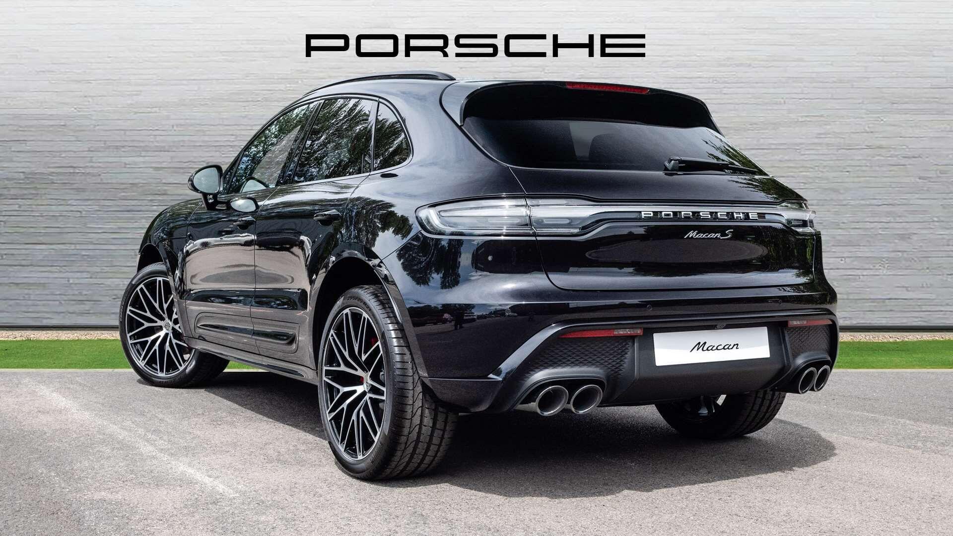 Porsche Macan view 4