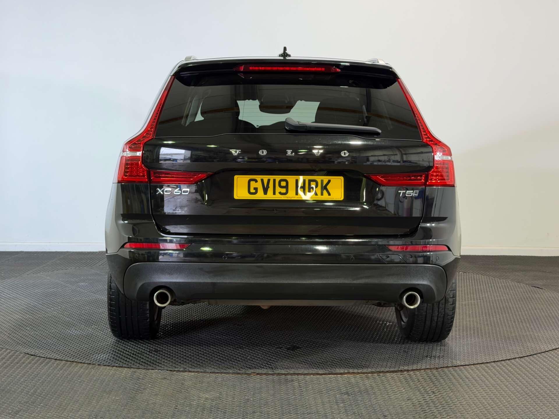 Volvo XC60 view 6