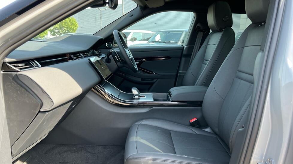 Land Rover Range Rover Evoque view 3