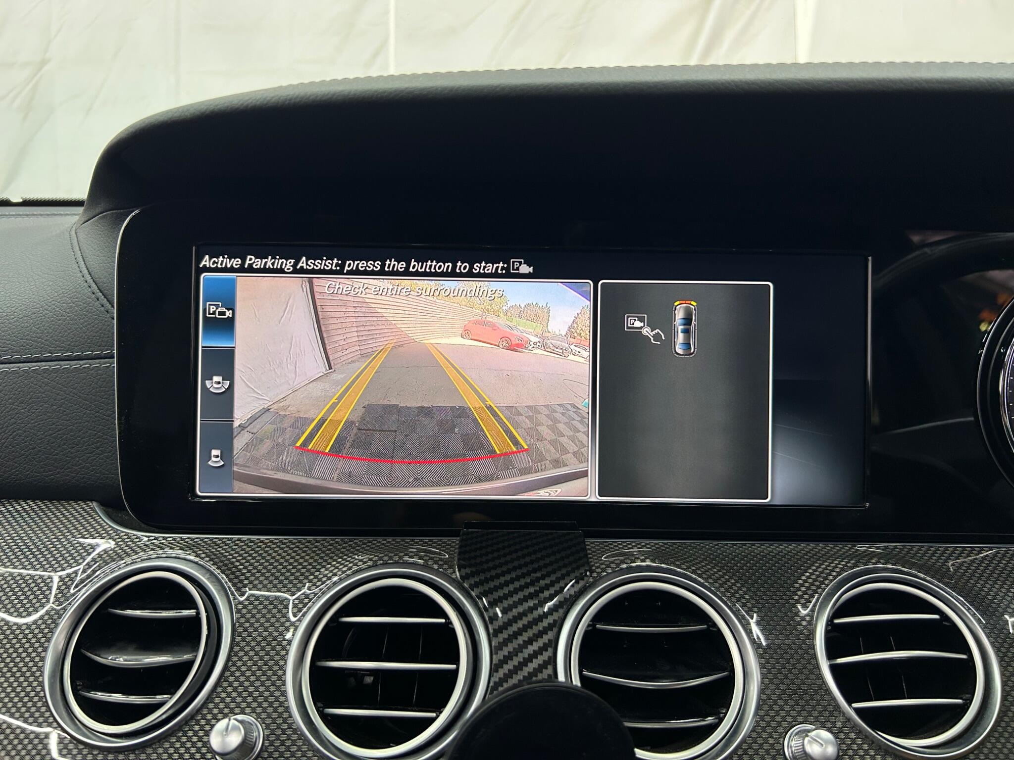 Mercedes-Benz E Class view 38