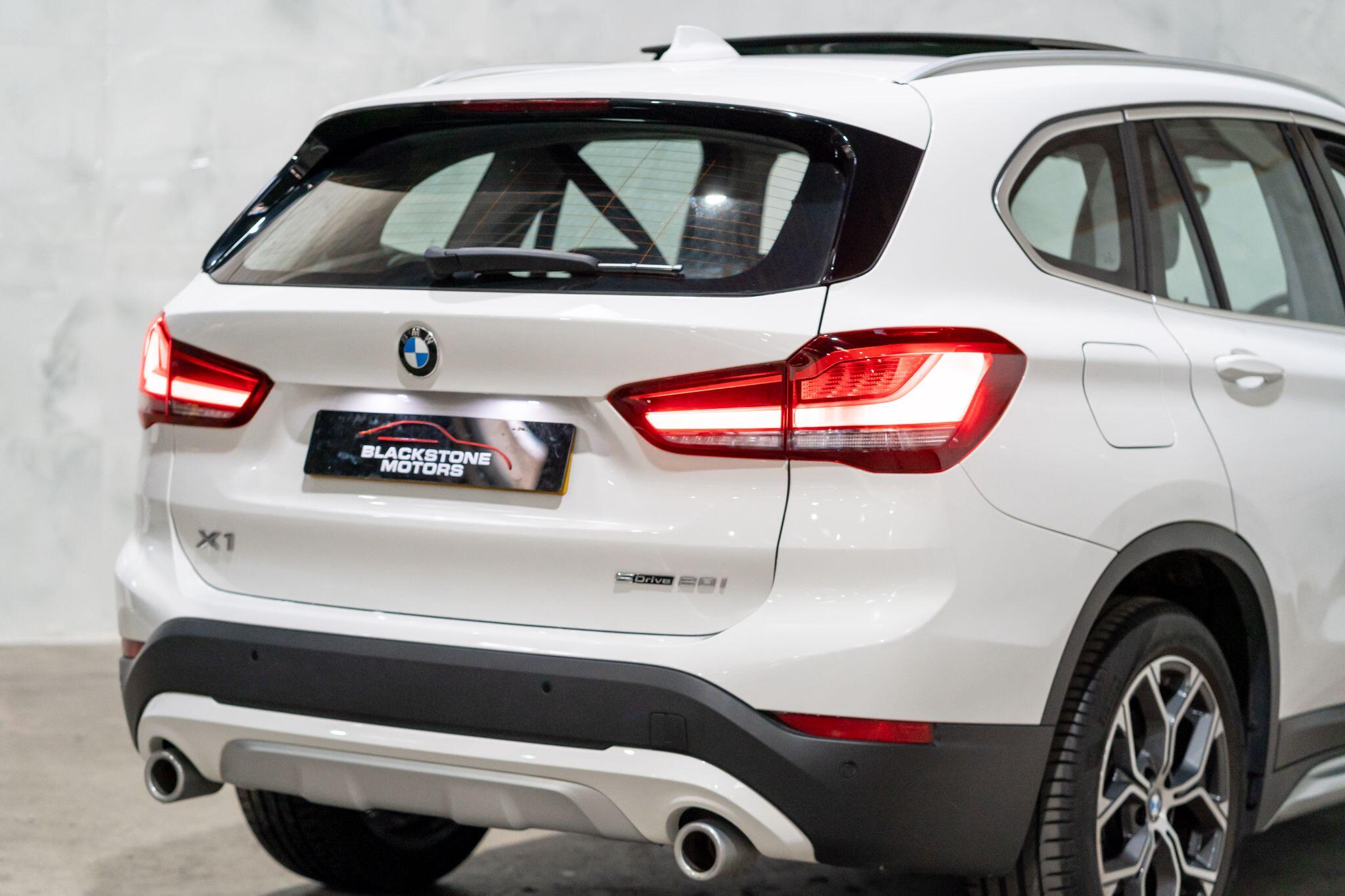 BMW X1 view 9