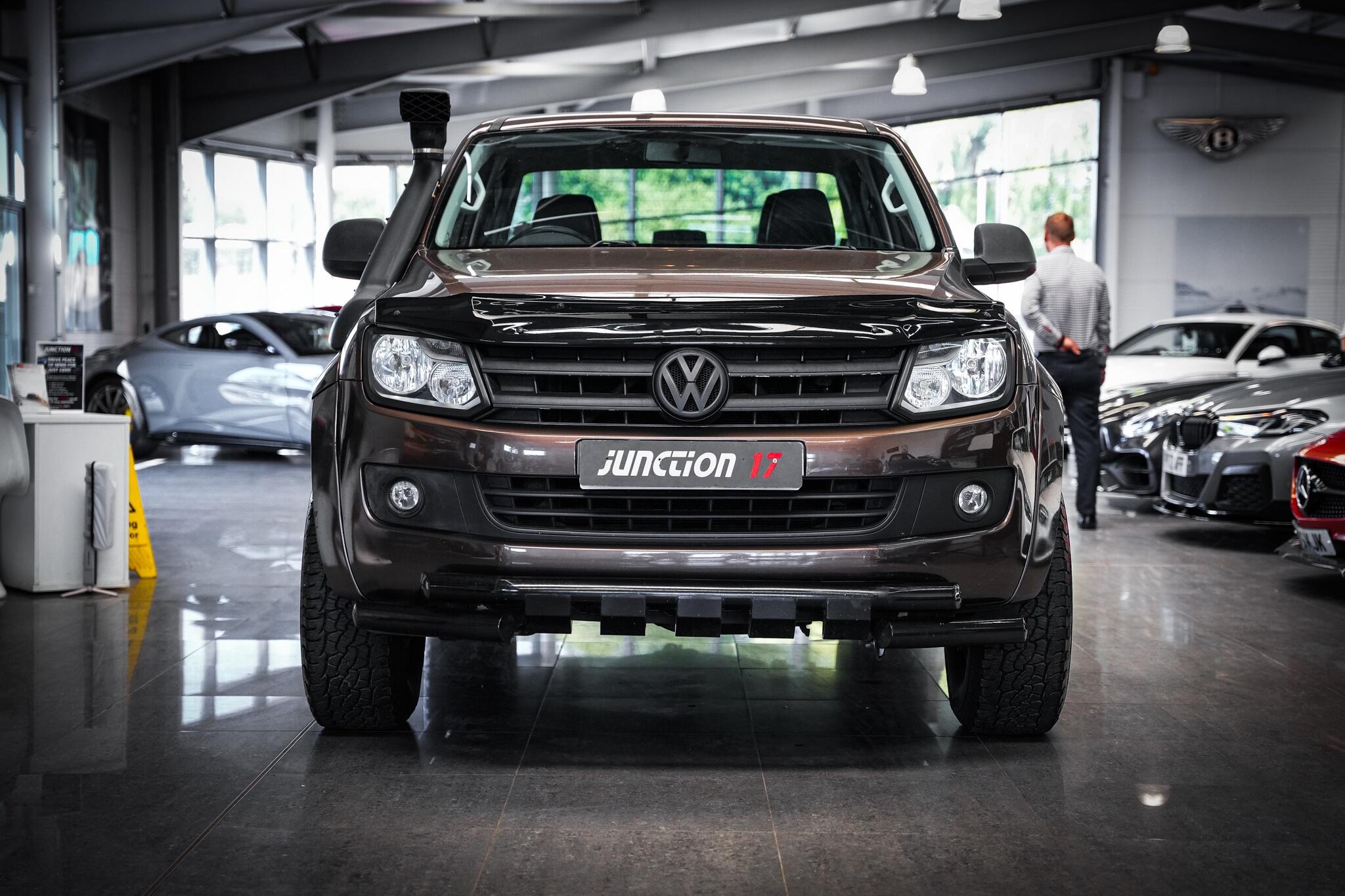Volkswagen Amarok view 11