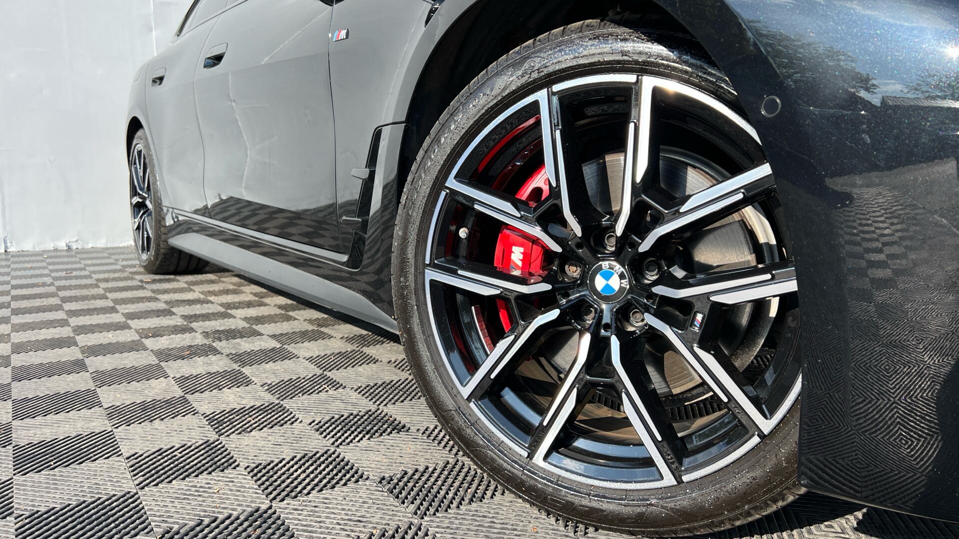 BMW 4 Series view 25