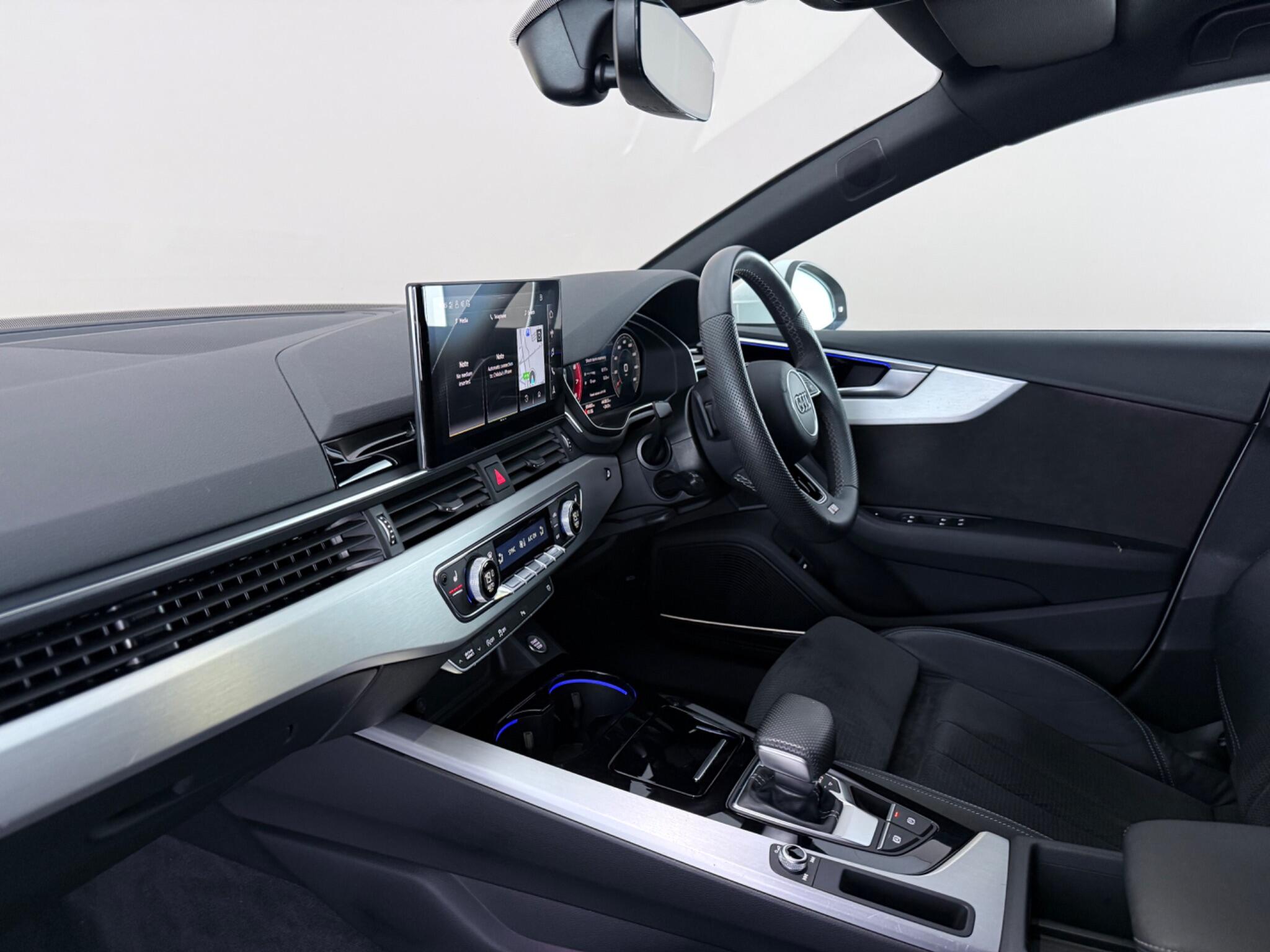 Audi A5 view 4