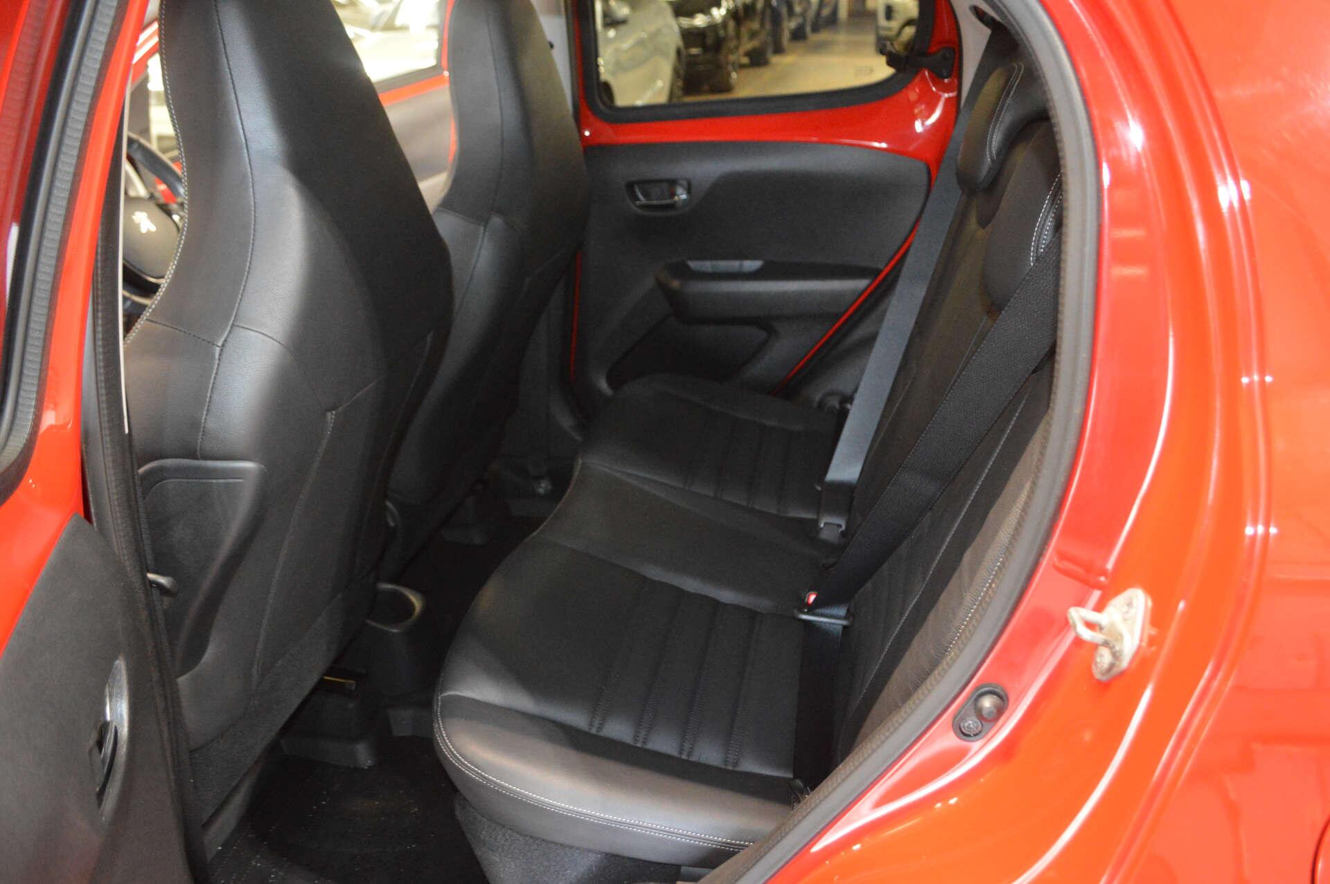 Peugeot 108 view 21