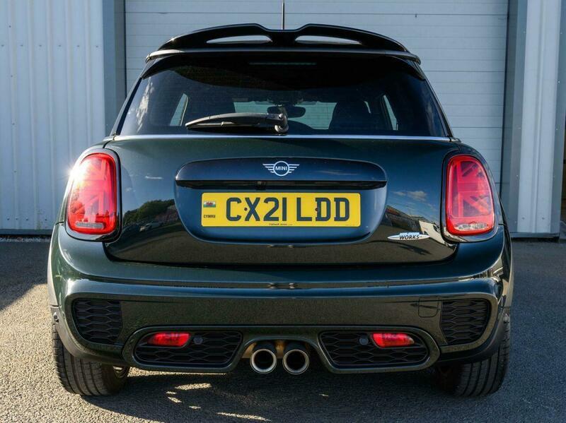 Mini Hatch view 7