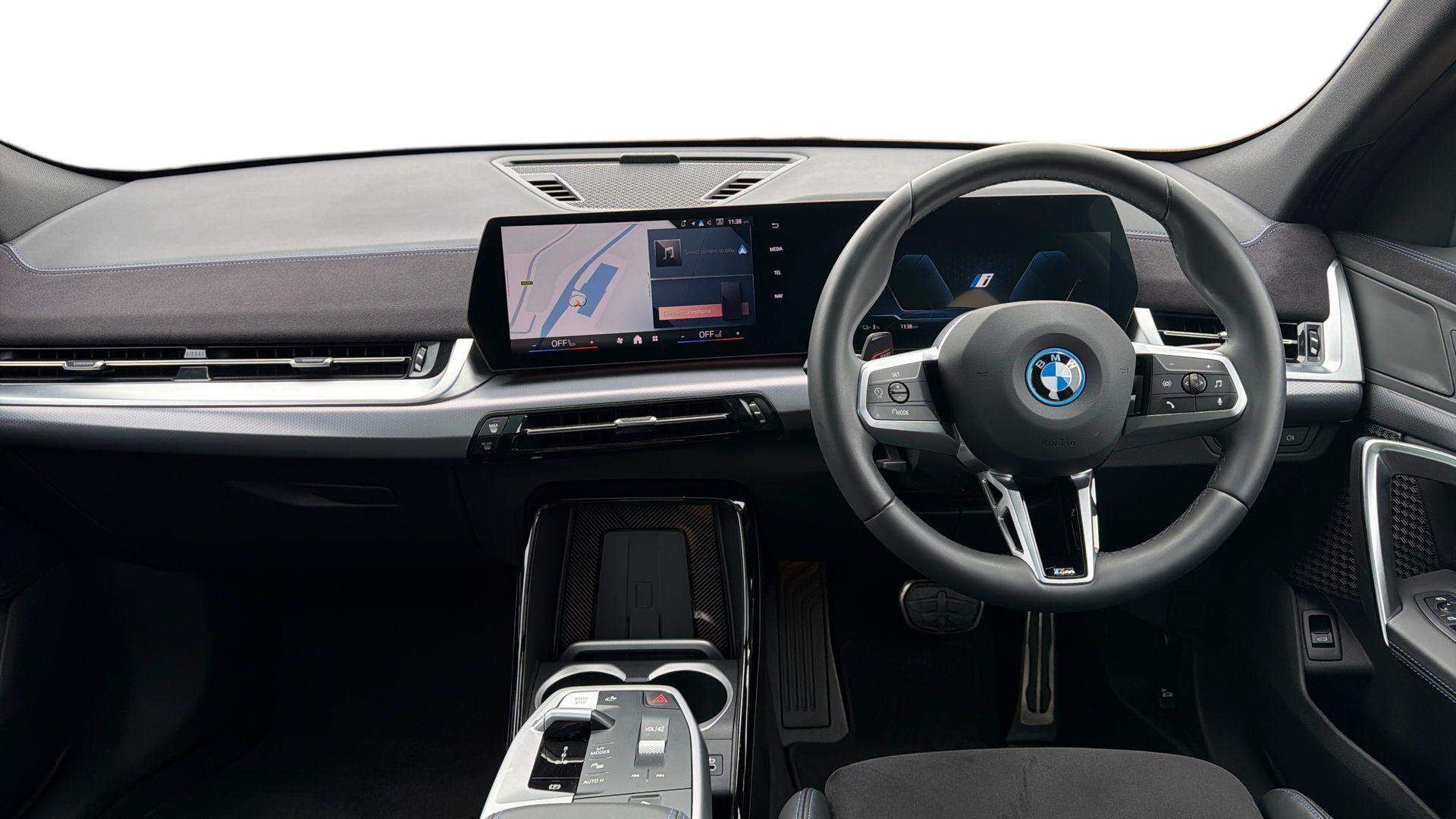 BMW Ix2 view 4