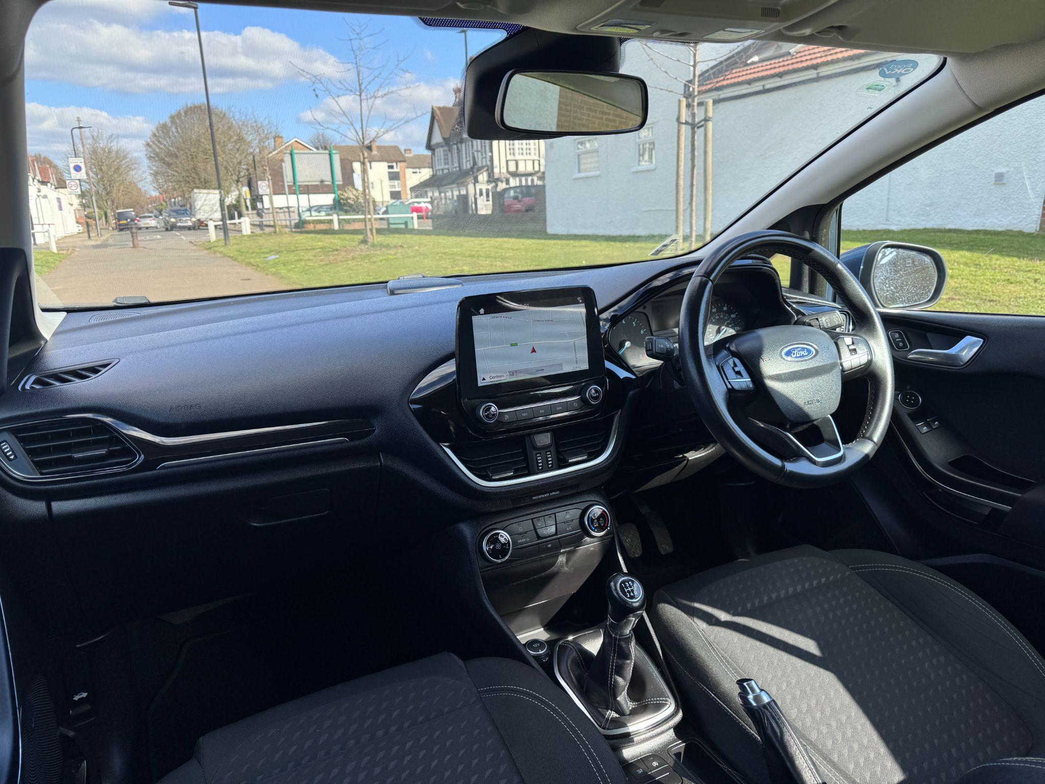 2018 Ford Fiesta image 13