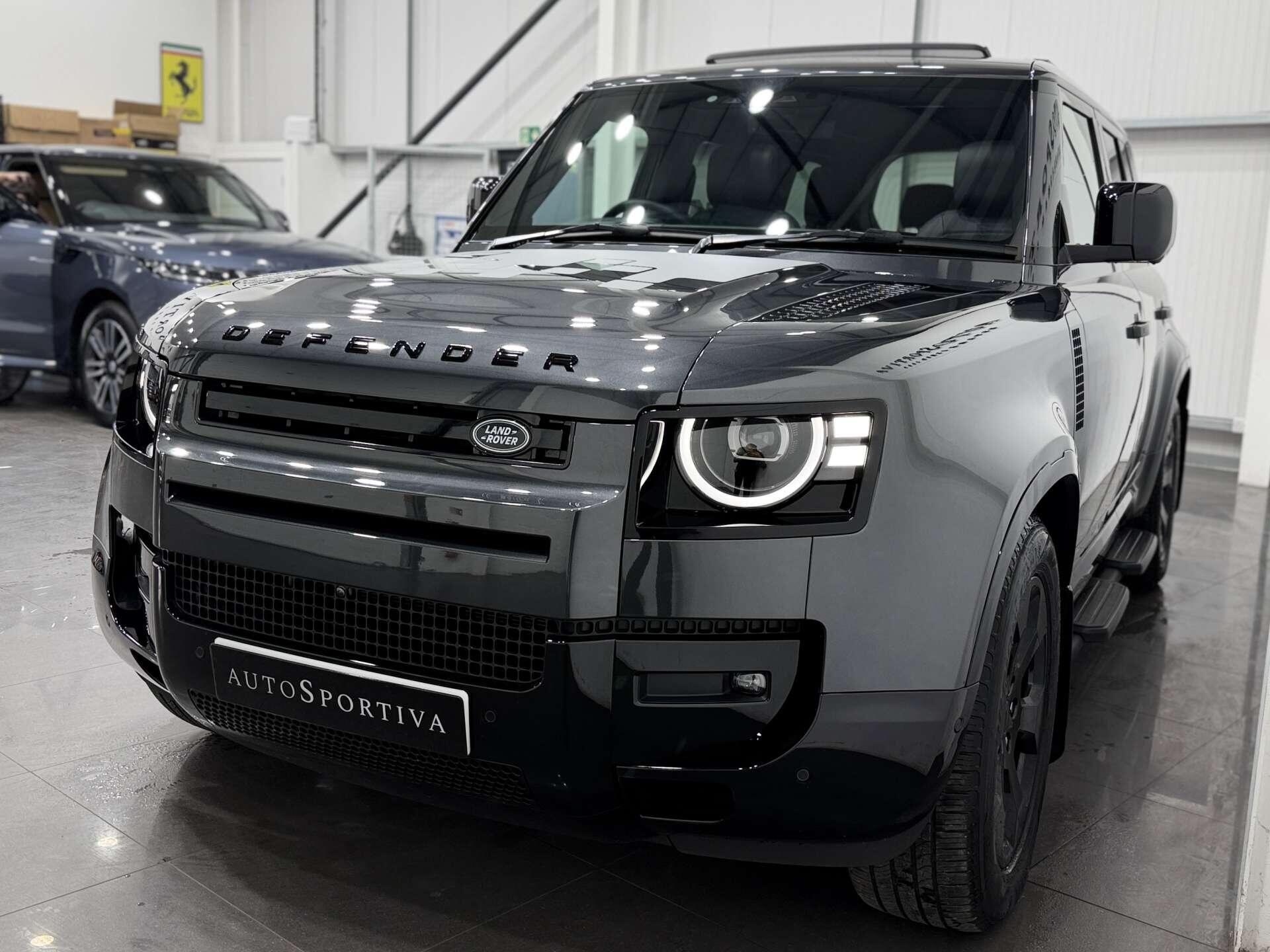 Land Rover Defender view 9