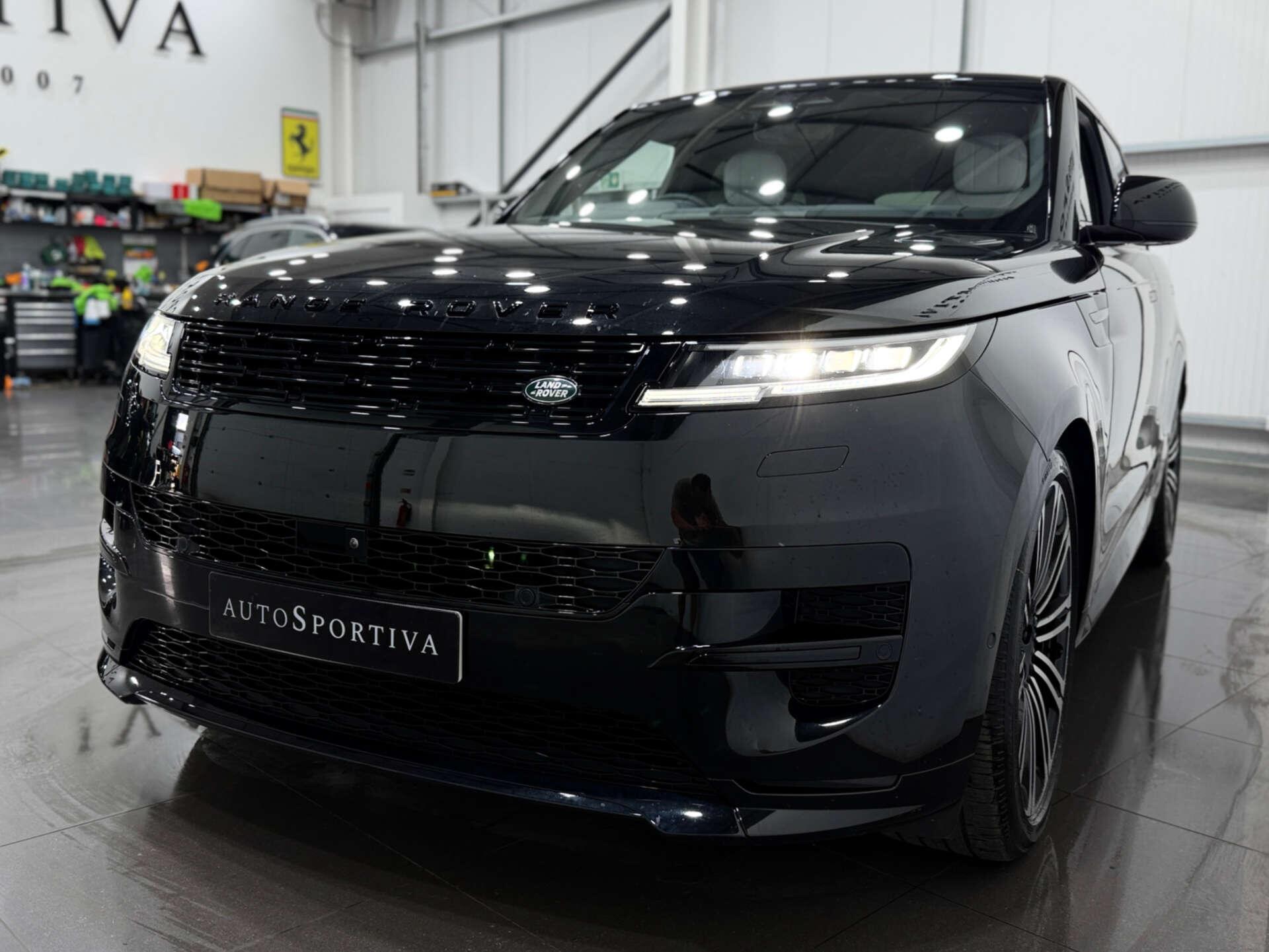 Land Rover Range Rover Sport view 9