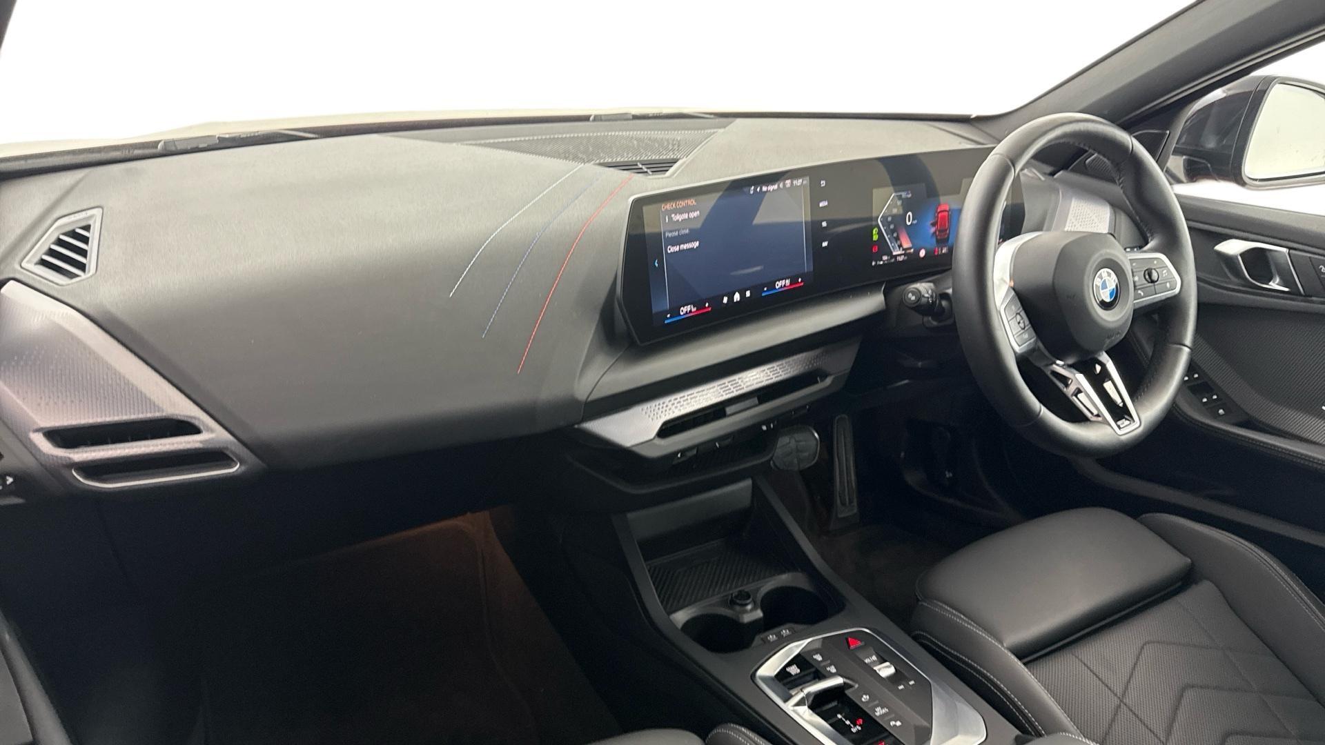 BMW 1 Series view 7