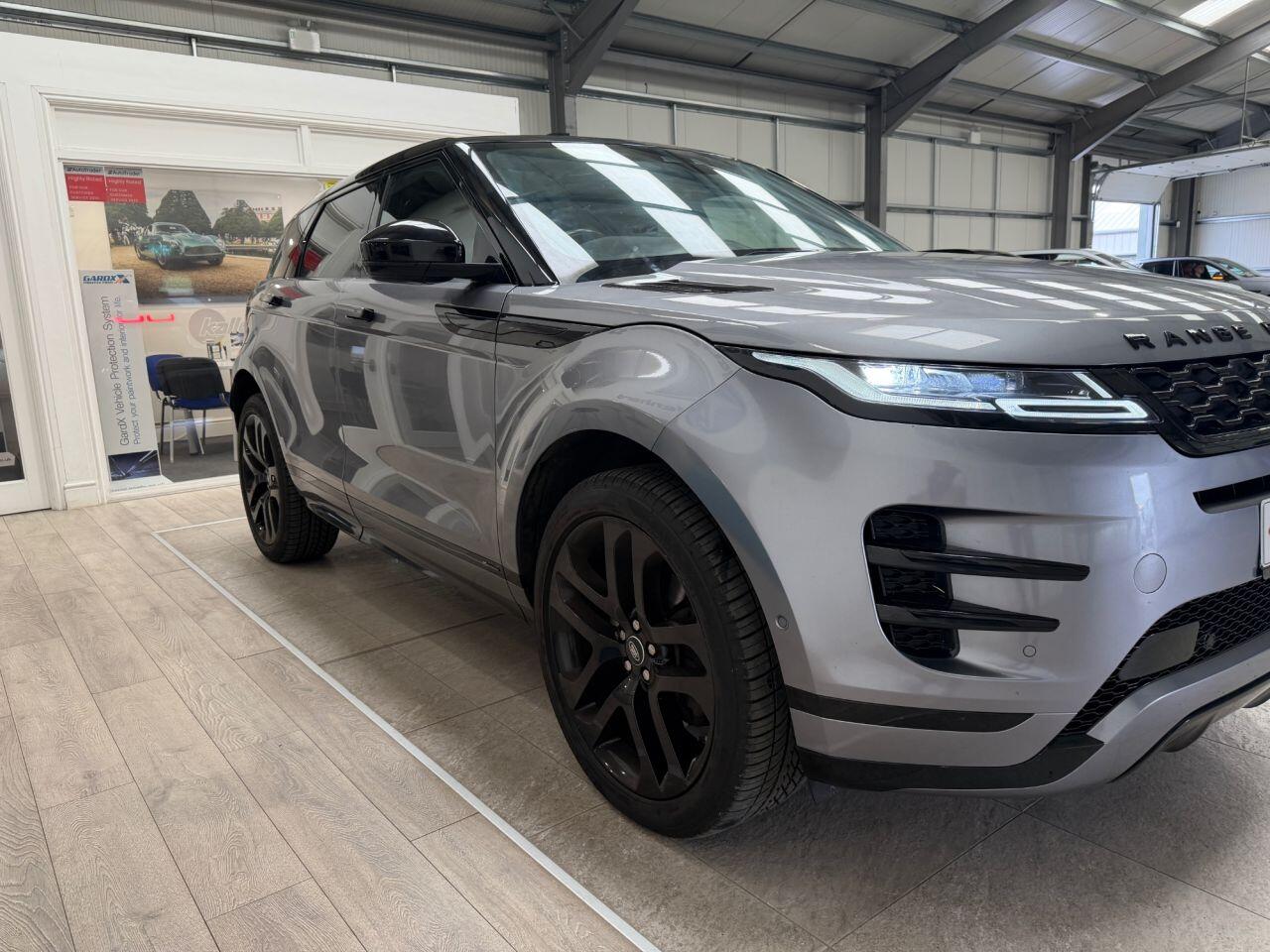 Land Rover Range Rover Evoque view 4