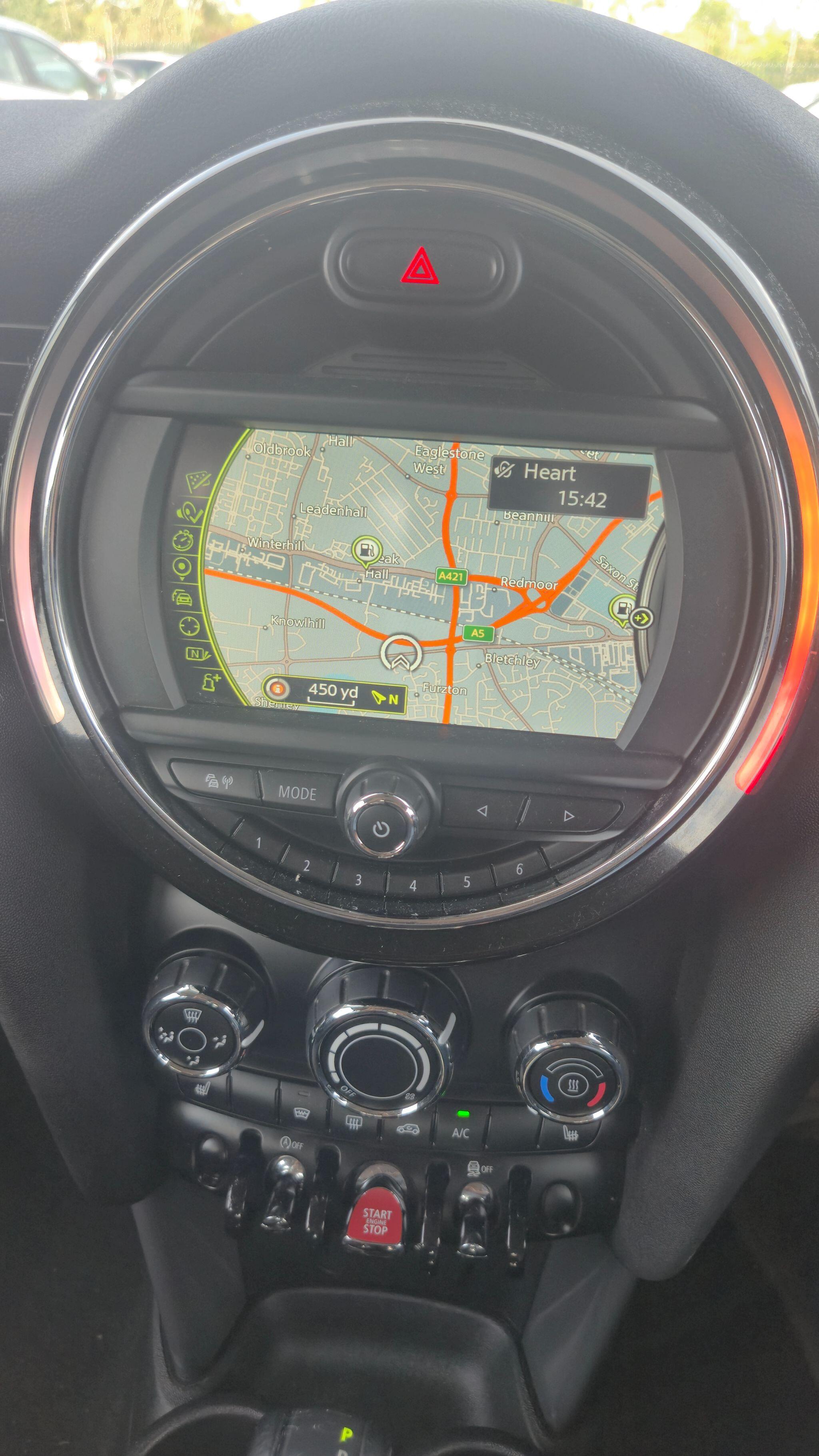 Mini Hatch view 13