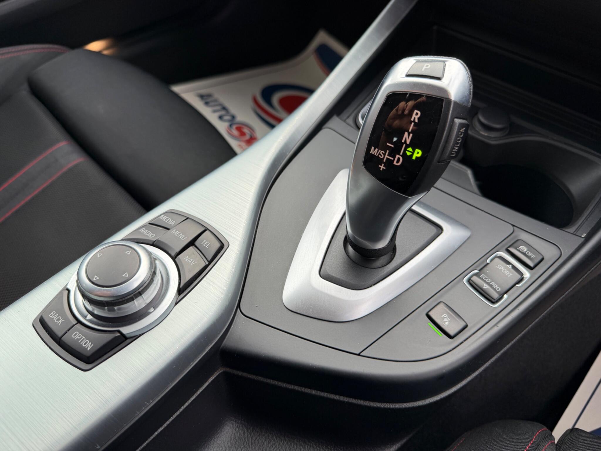 BMW 1 Series view 10
