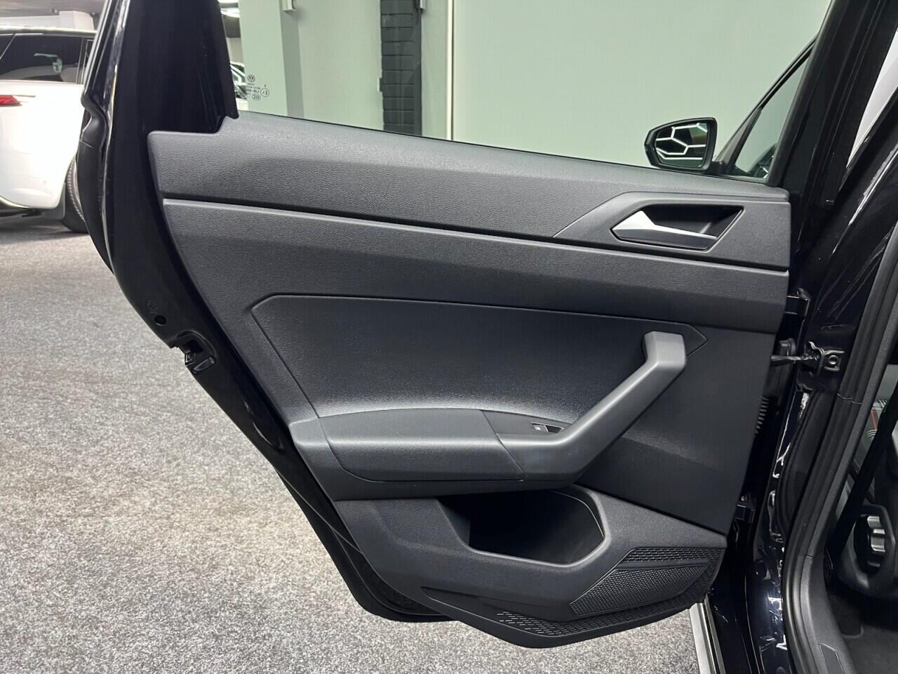 Volkswagen Polo view 44