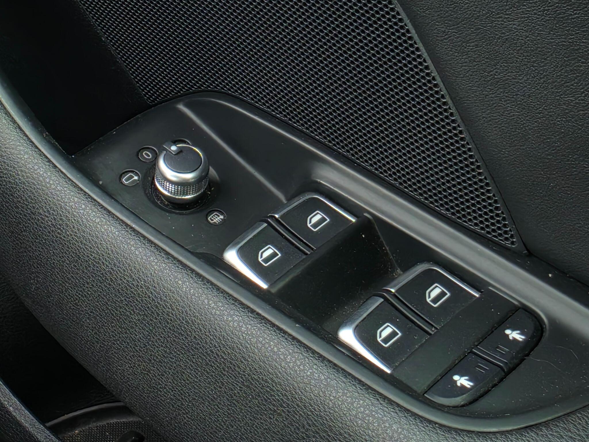 Audi A3 view 25