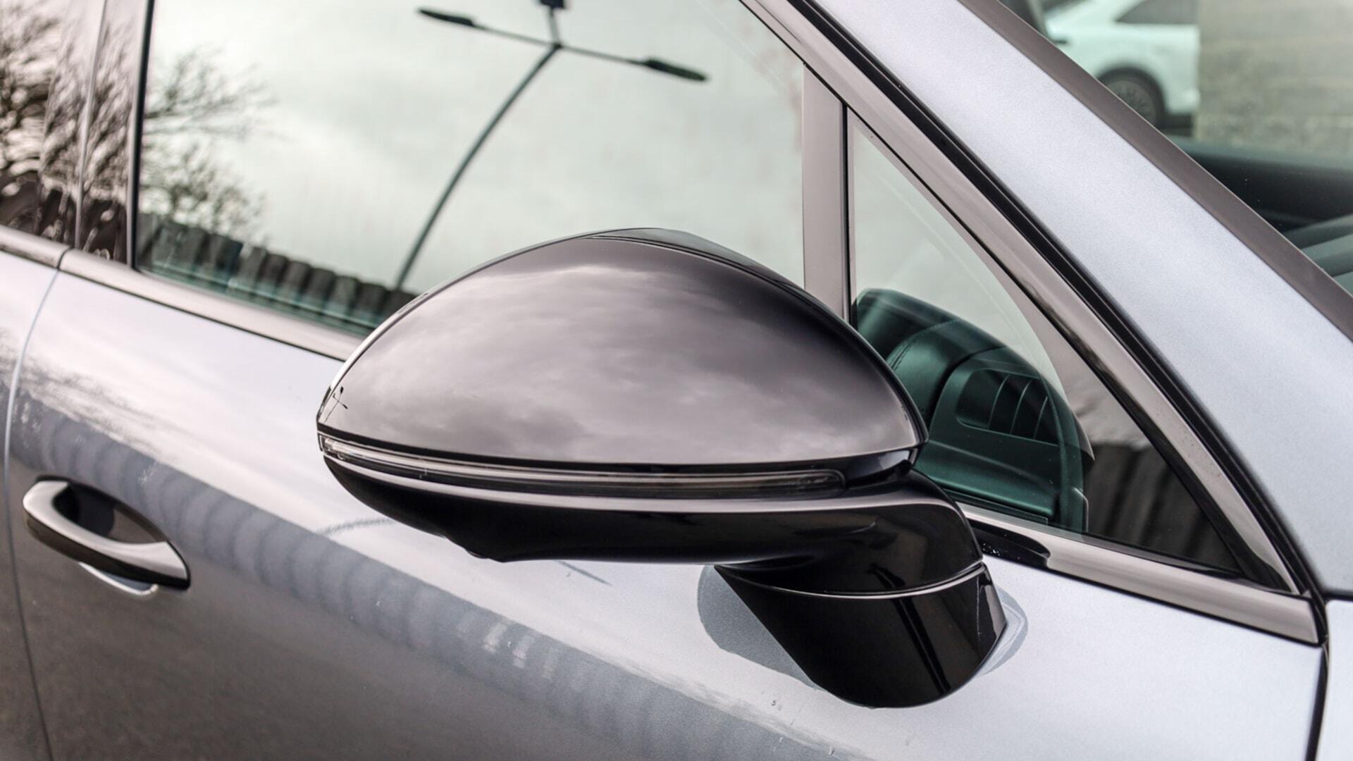Porsche Cayenne view 38