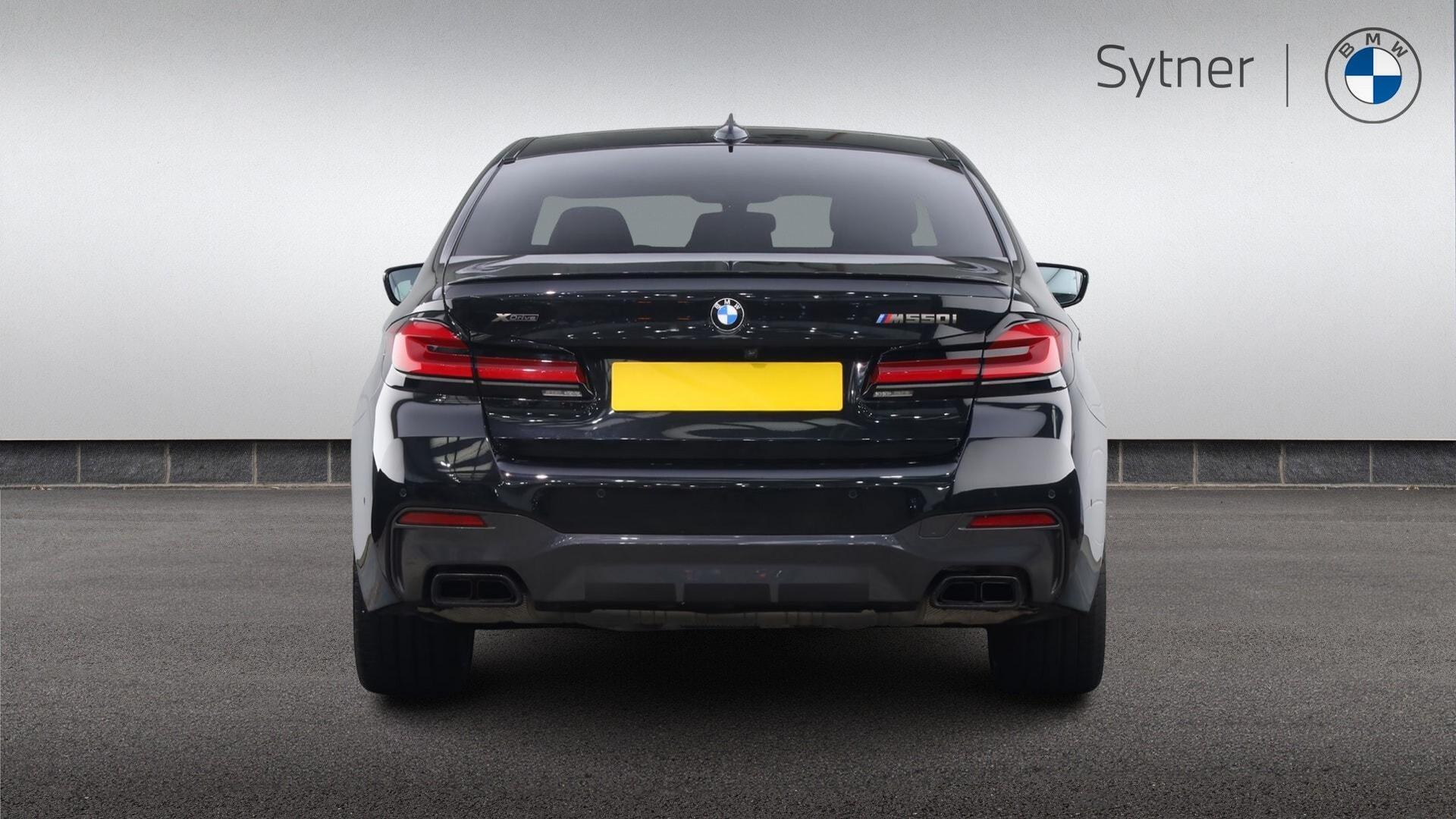 BMW 5 Series view 15
