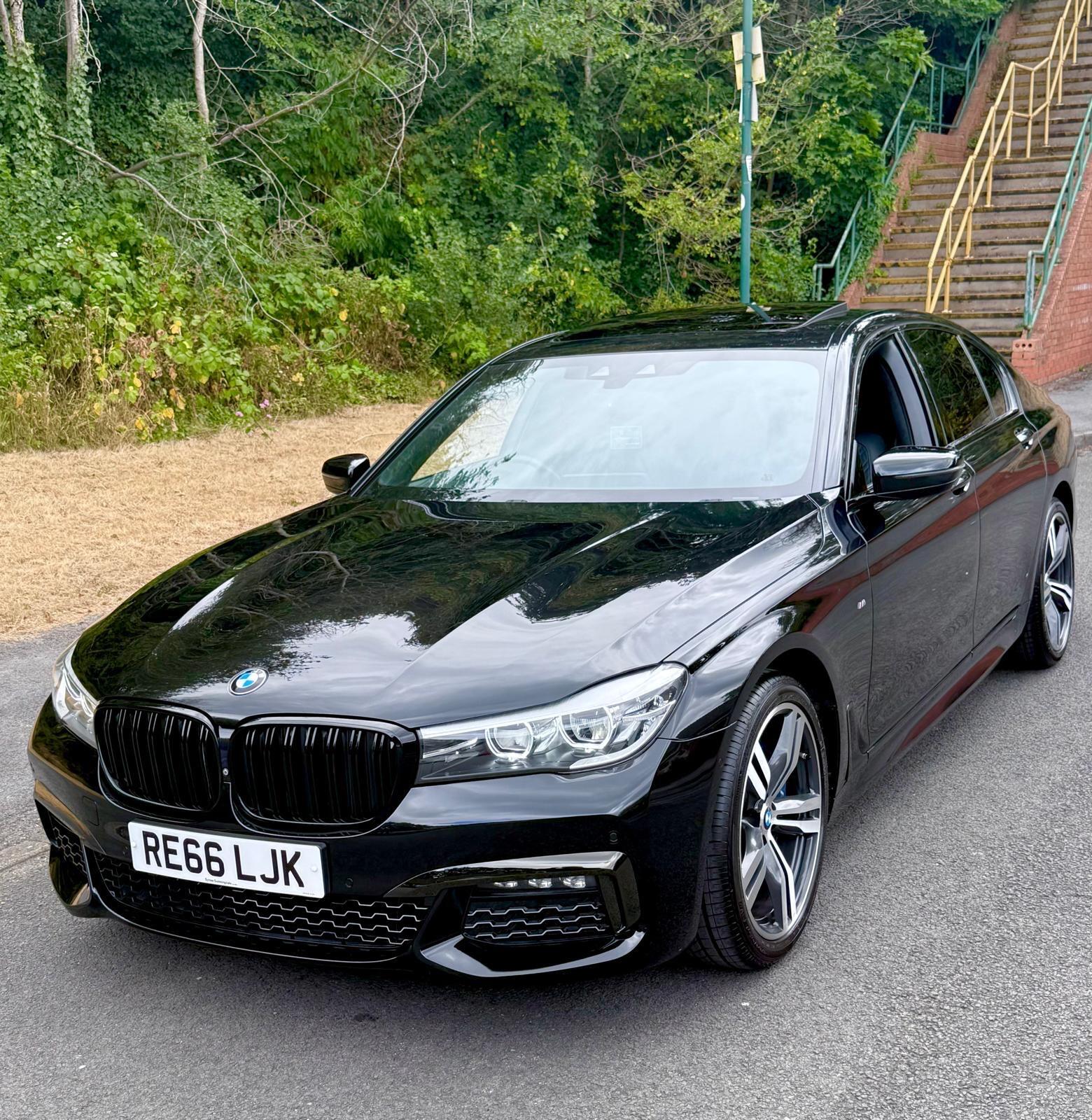 BMW 7 Series view 74