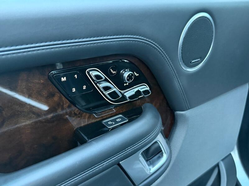 Land Rover Range Rover view 57