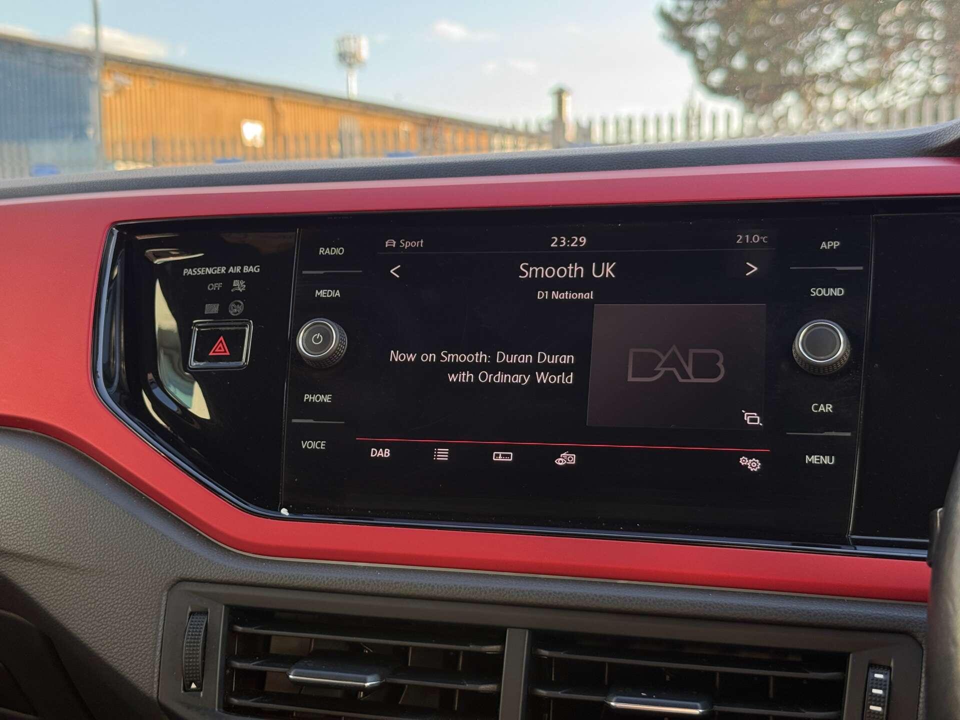 Volkswagen Polo view 23
