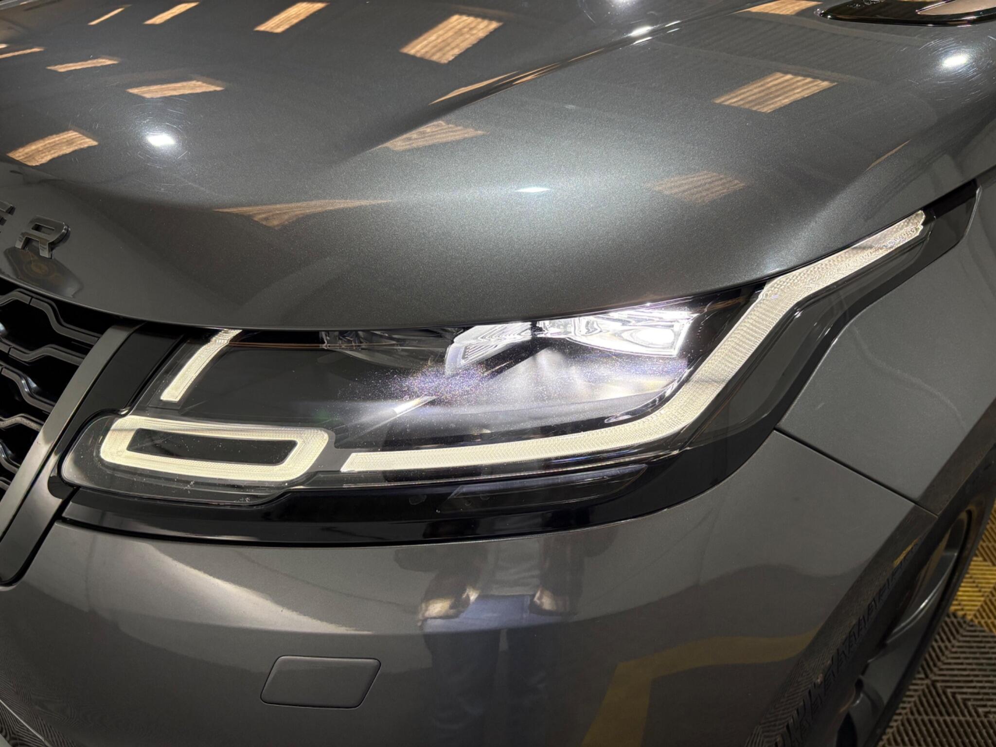 Land Rover Range Rover Velar view 74