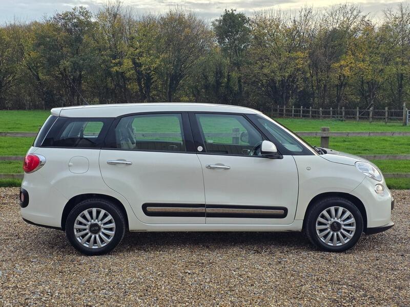 2014 Fiat 500L image 6