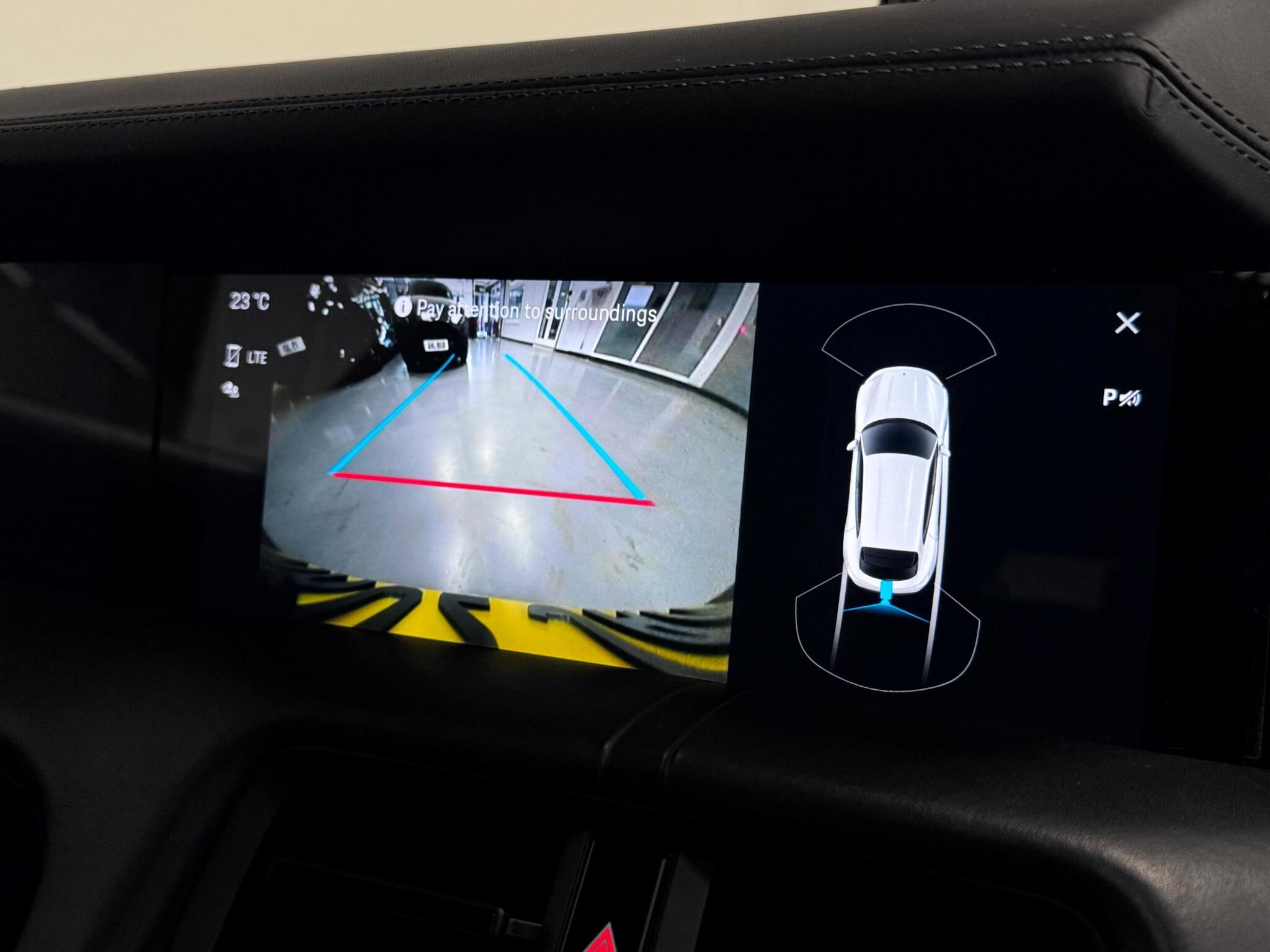 Porsche Taycan view 13