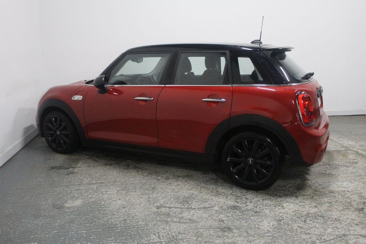 Mini Hatch view 10