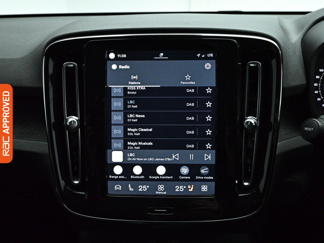 Volvo C40 view 32