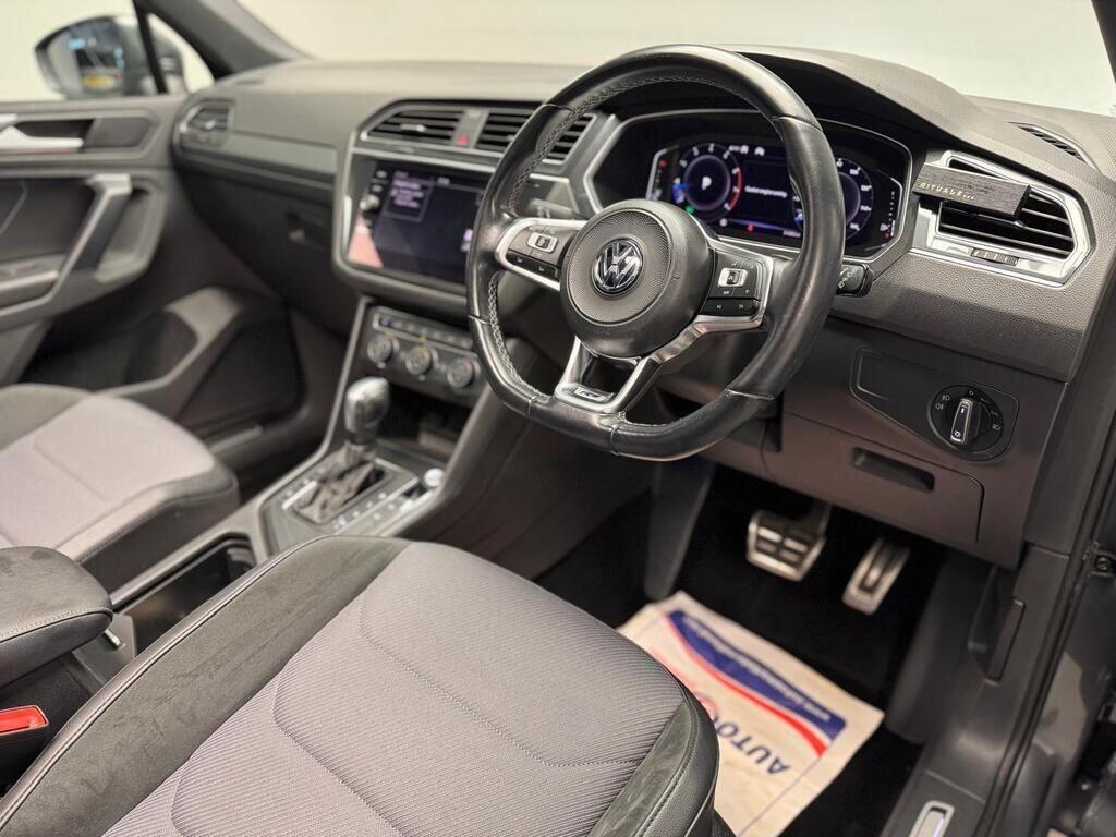 Volkswagen Tiguan view 9