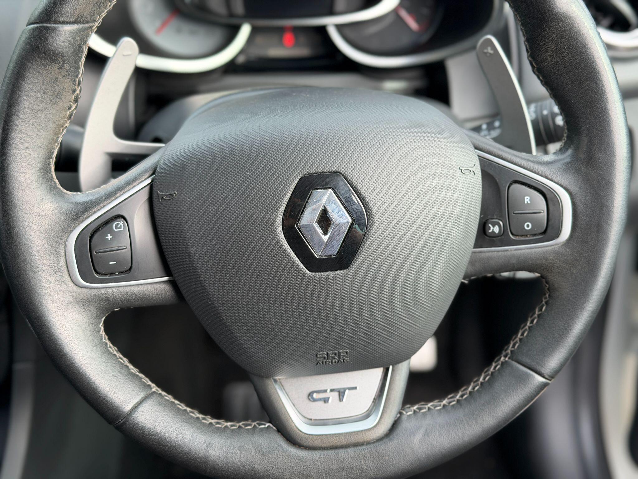 Renault Clio view 50