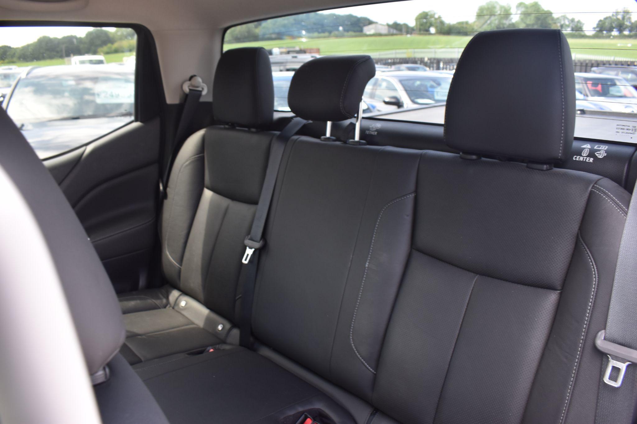 Navara - 2.3 dCi Tekna 4WD Euro 6 (s/s) 4dr - Image 19