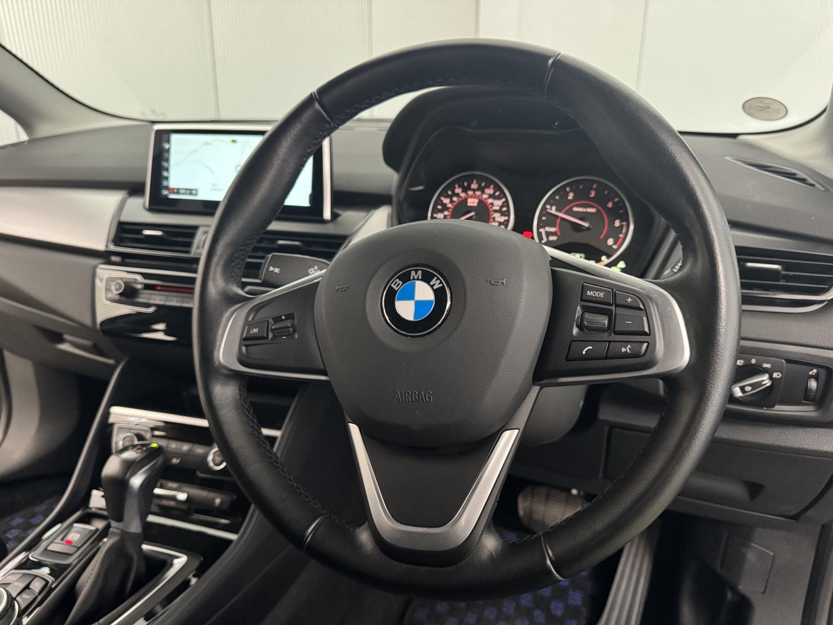 BMW 2 Series Active Tourer view 60
