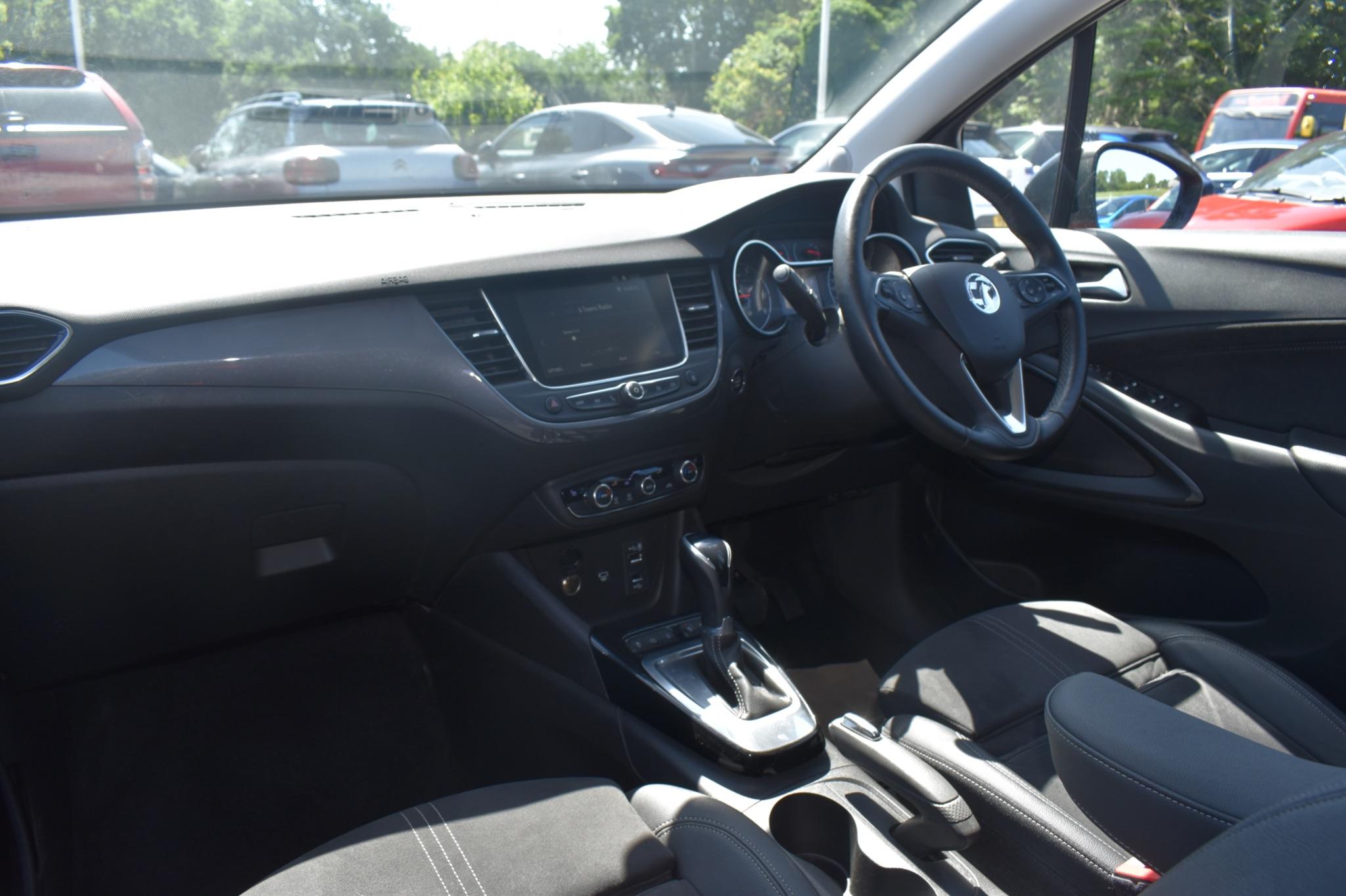 Crossland - 1.2 Turbo Ultimate Nav Auto Euro 6 (s/s) 5dr - Image 5