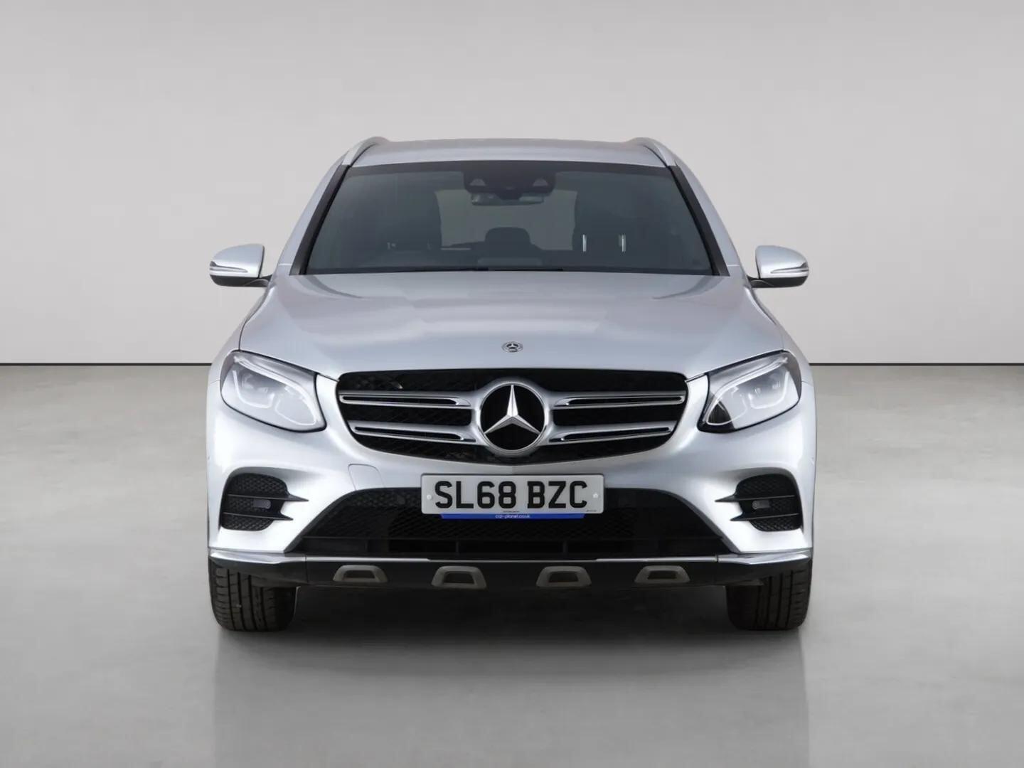 Mercedes-Benz GLC view 4
