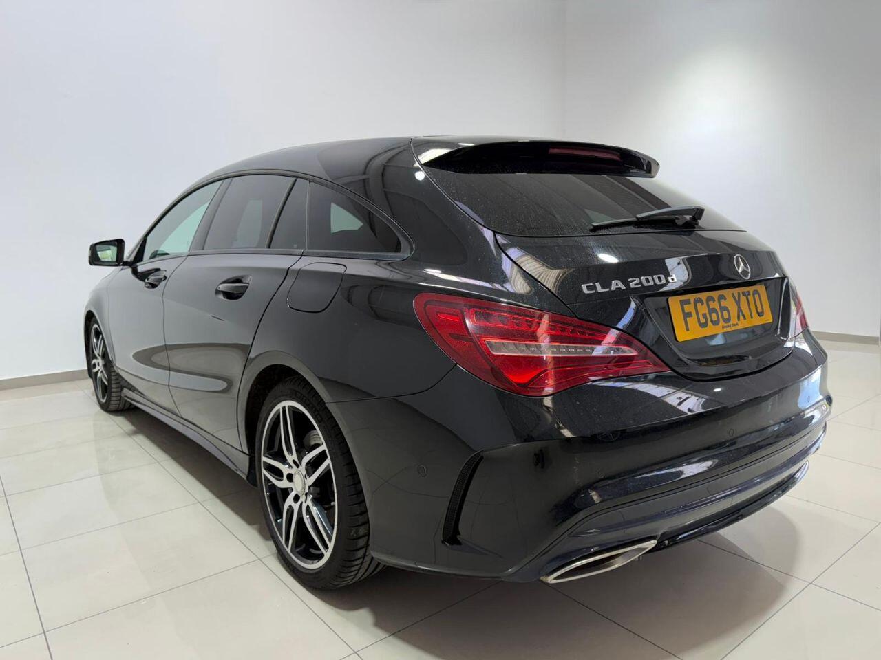 Mercedes-Benz CLA view 9