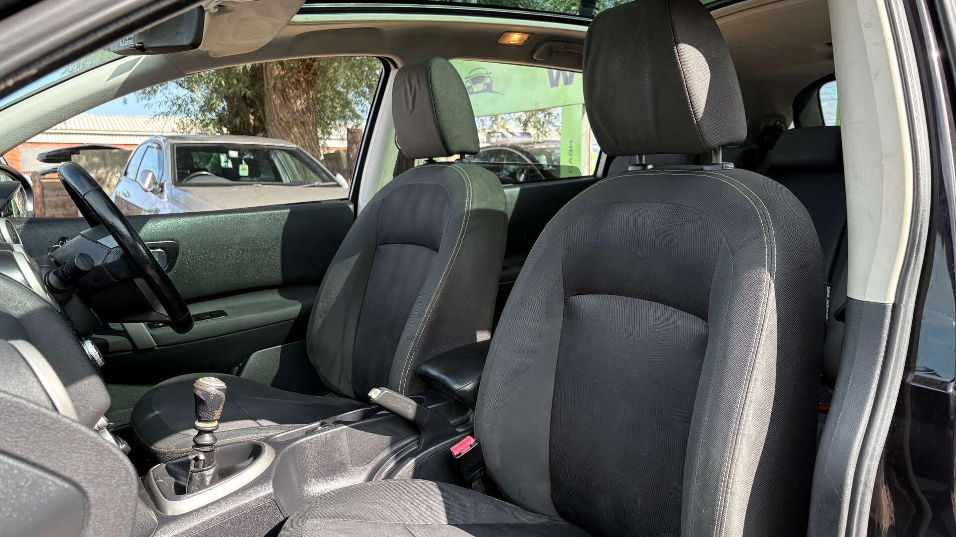Nissan Qashqai+2 view 10