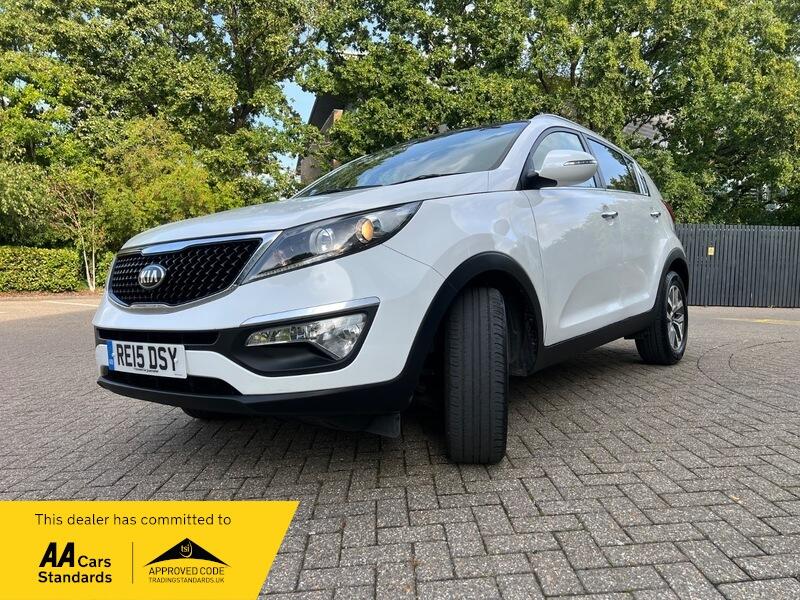 2015 Kia Sportage 1.7 CRDi EcoDynamics 2 2WD Euro 5 (s/s) 5dr • 20,853 miles image 3
