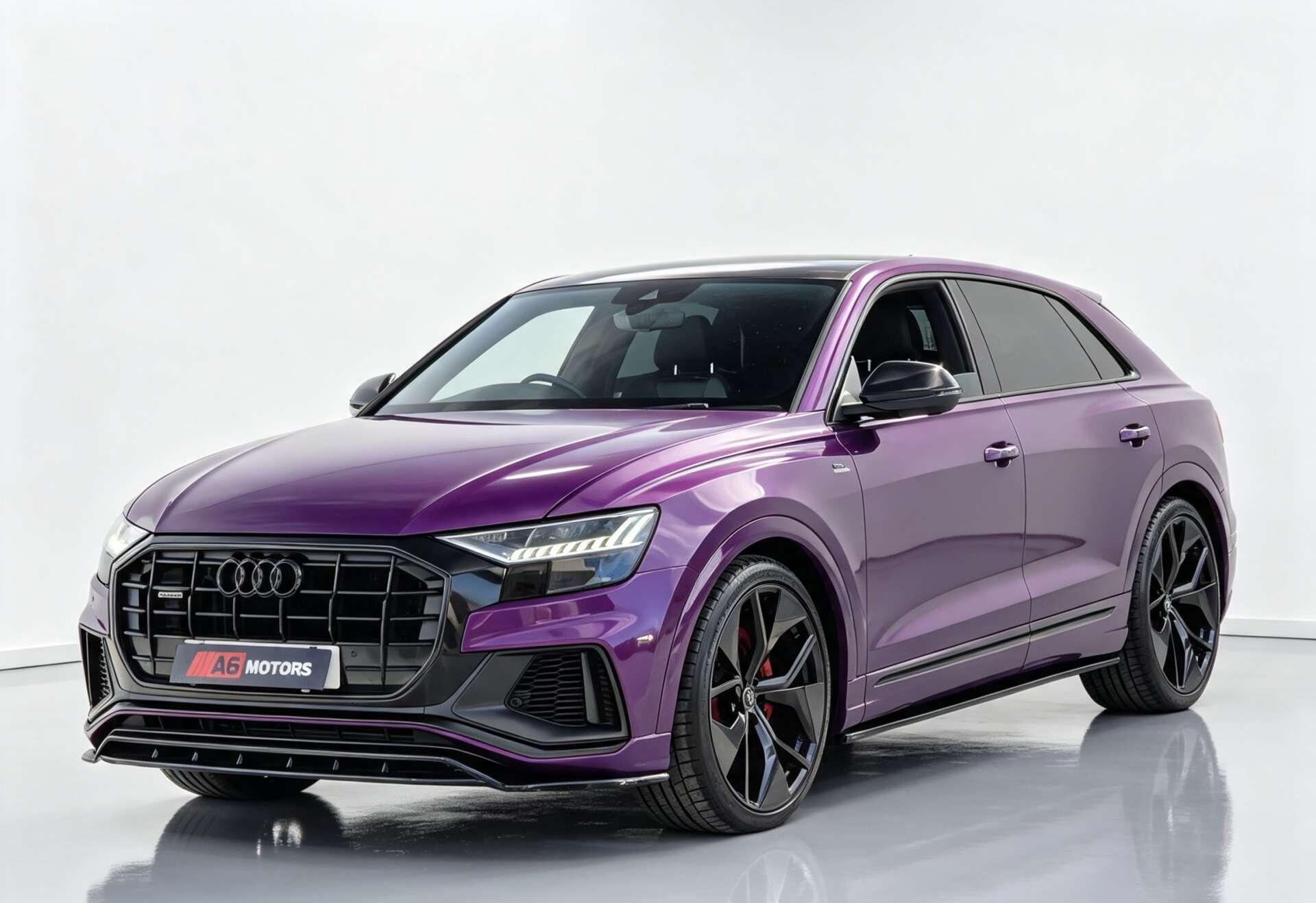 Audi Q8 view 10