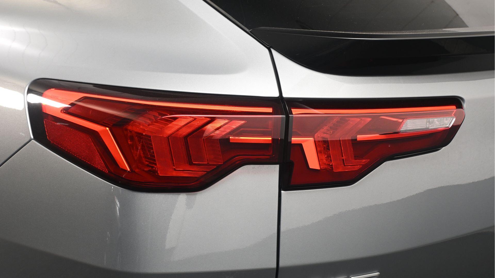 BMW X2 view 21