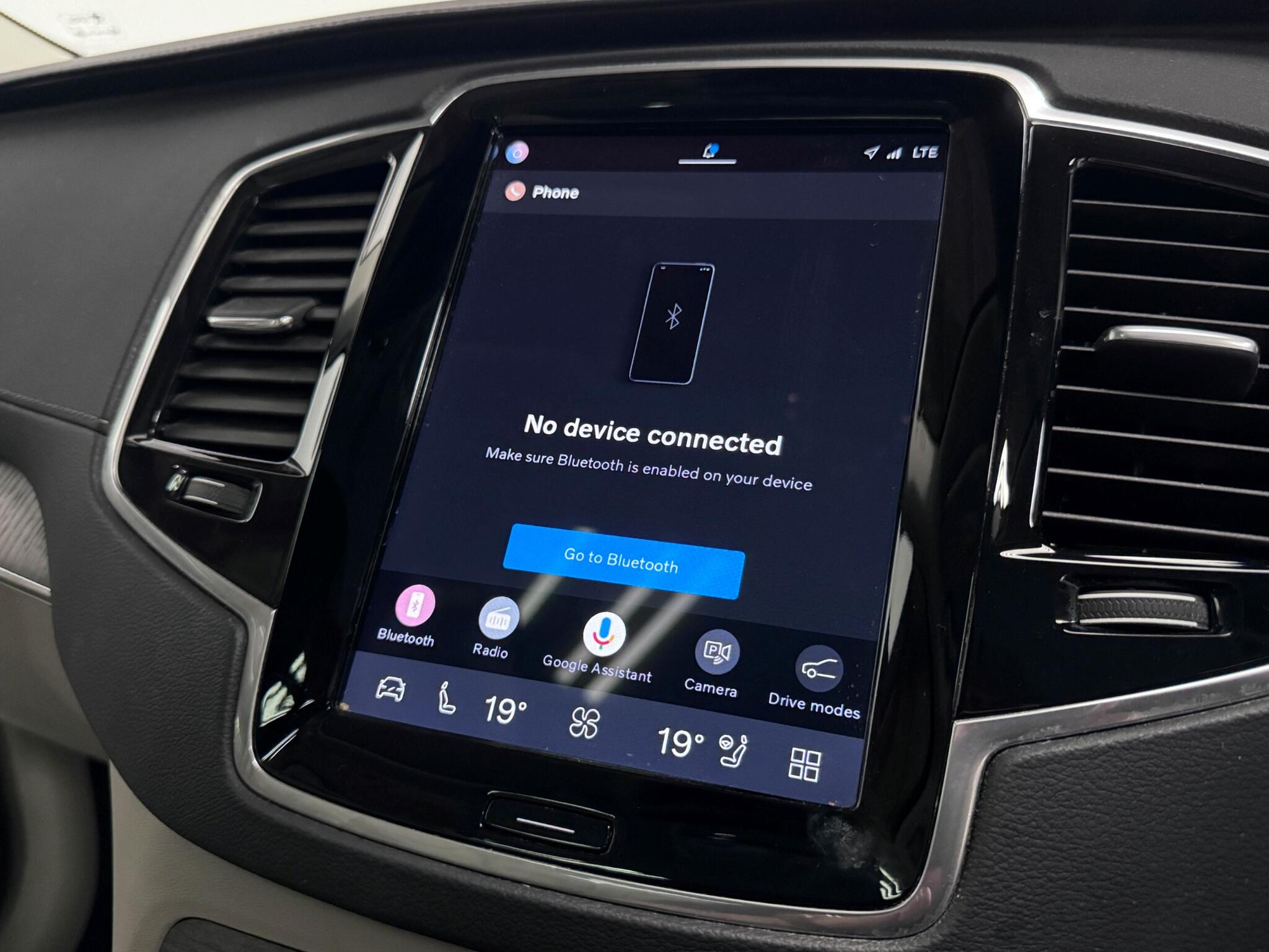 Volvo XC90 view 54