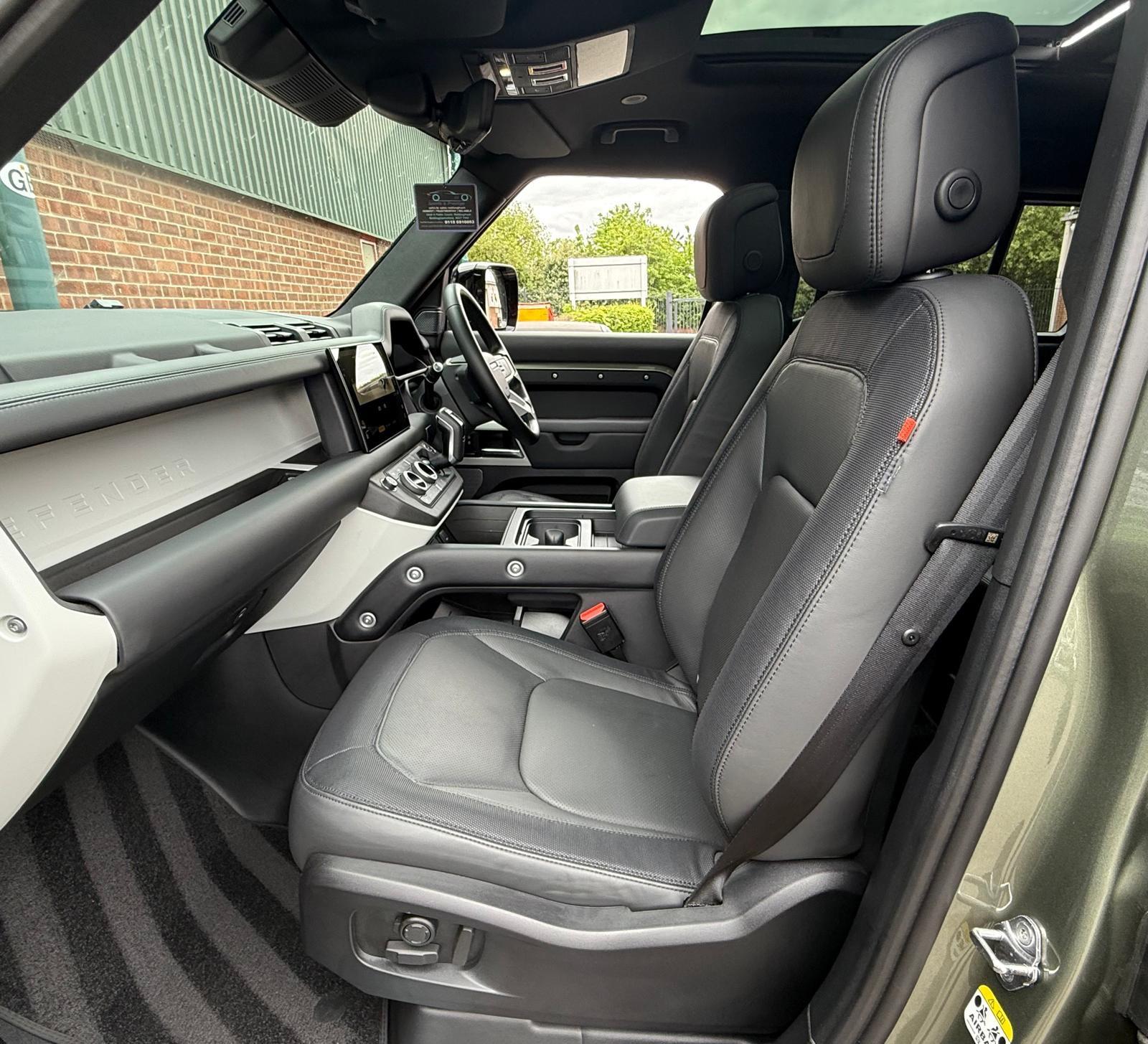 Land Rover Defender view 13