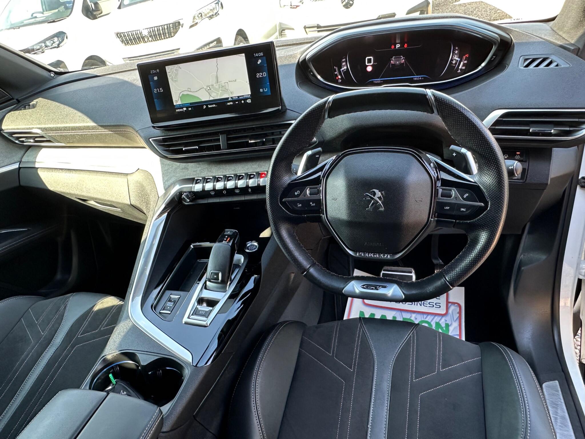 Peugeot 3008 view 10