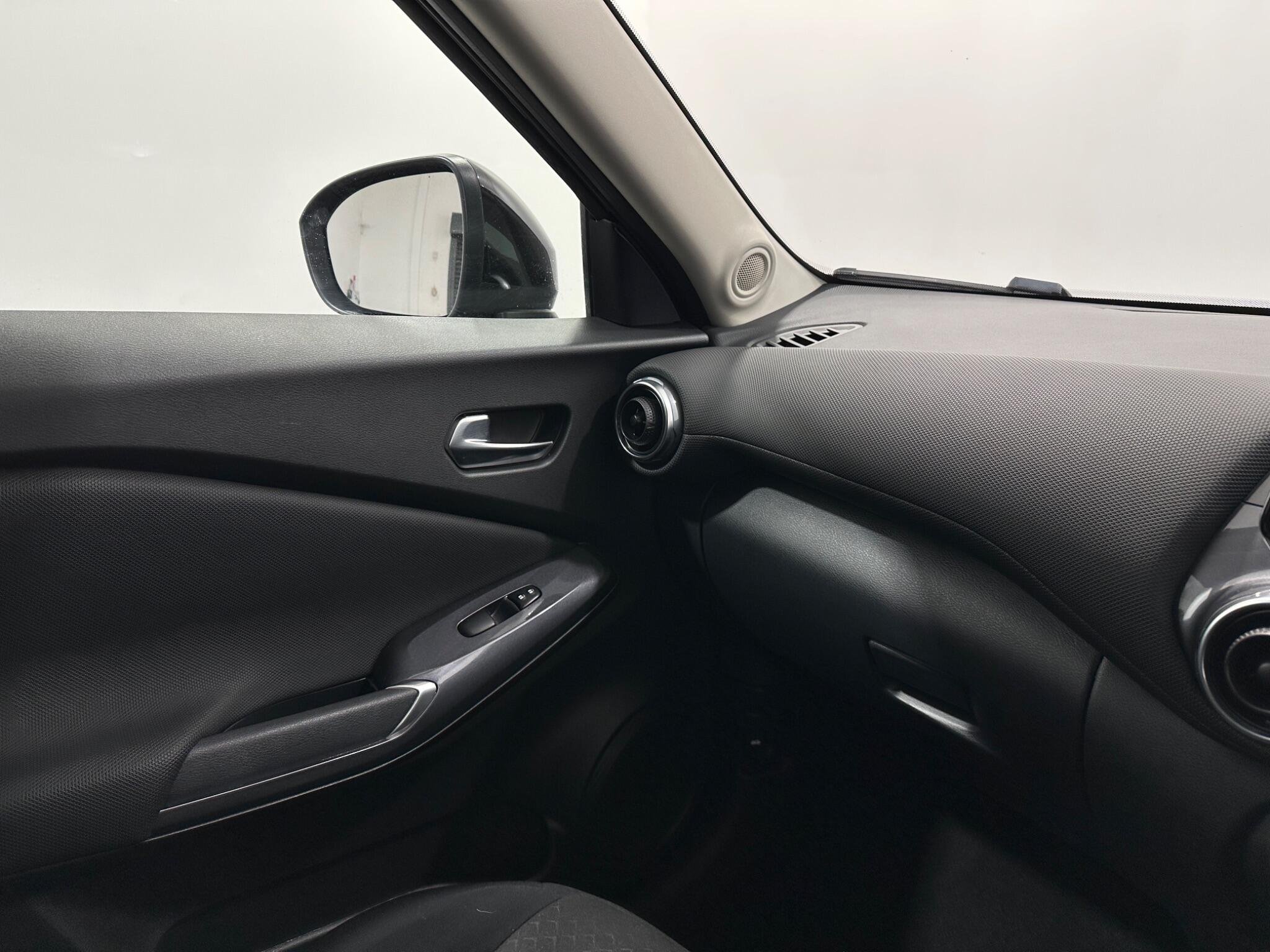 Nissan Juke view 24