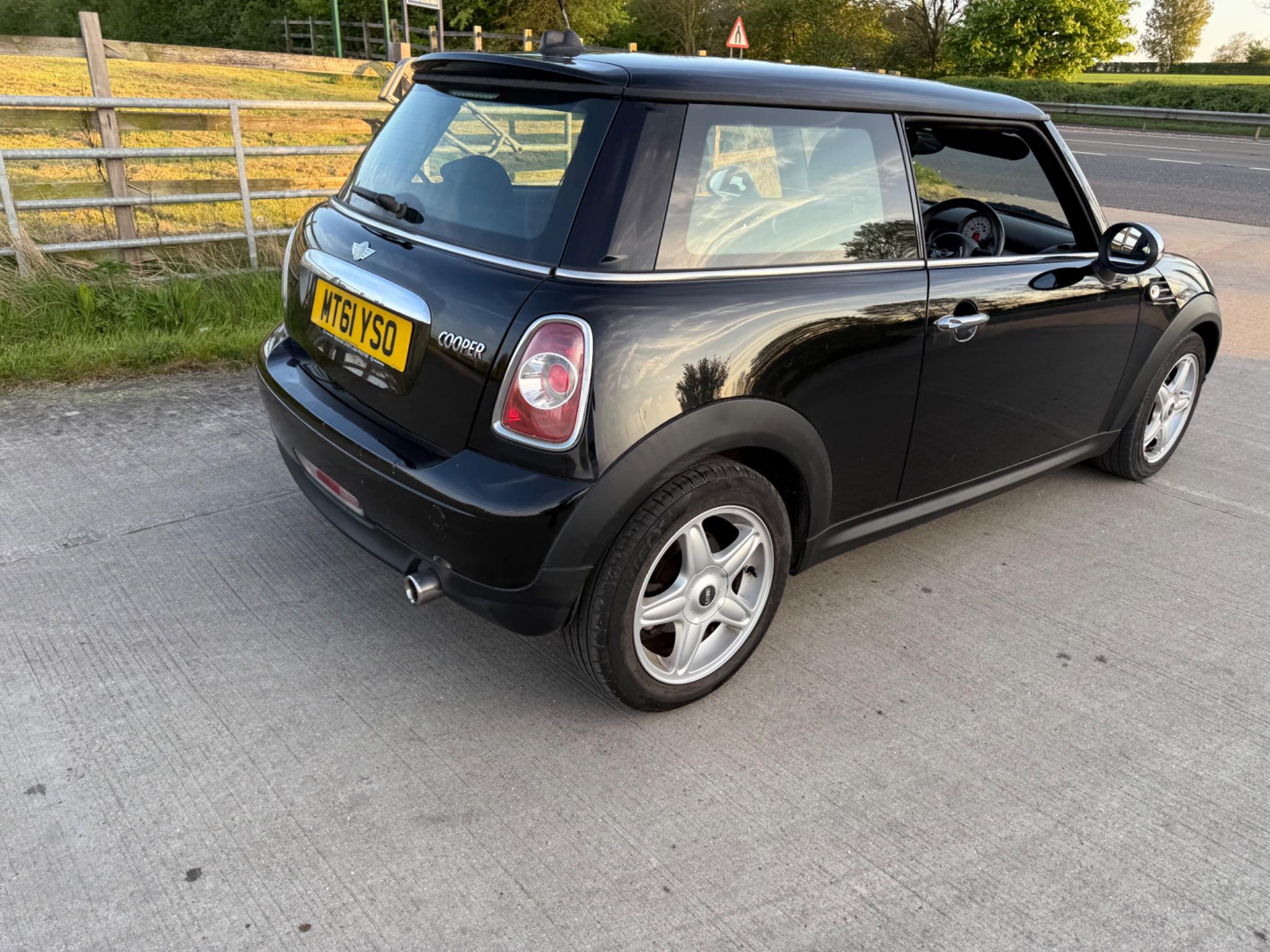 MINI Hatch 1.6 Cooper Euro 5 (s/s) 3dr — photo 24 of 78